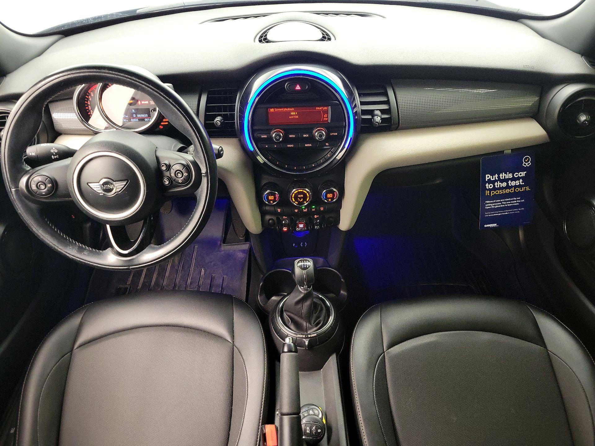 Thumbnail: 2016 MINI Cooper Hardtop - 9