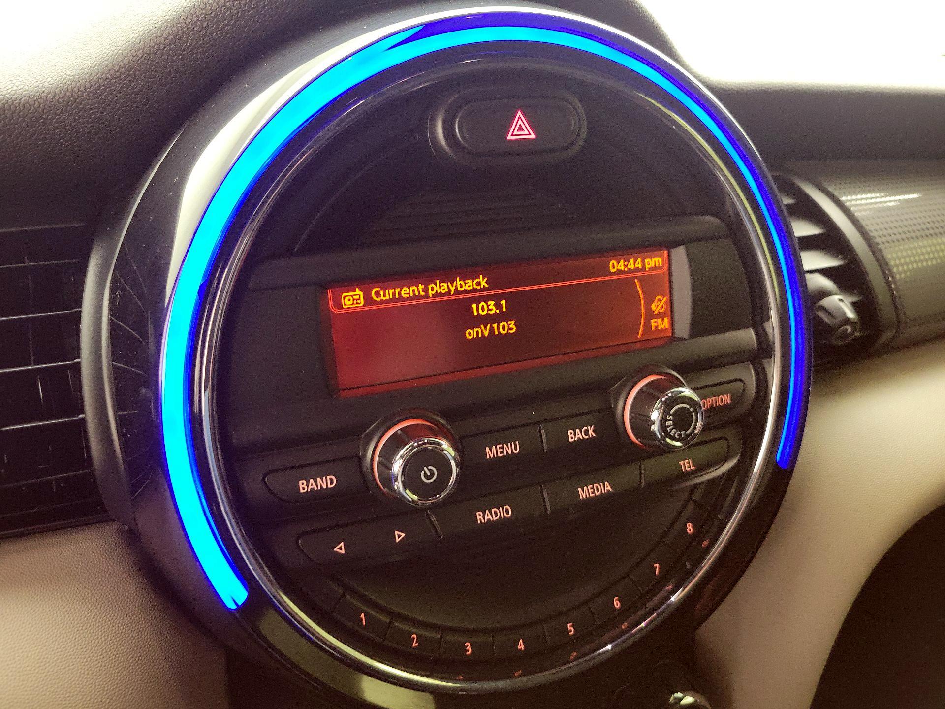 Thumbnail: 2016 MINI Cooper Hardtop - 14