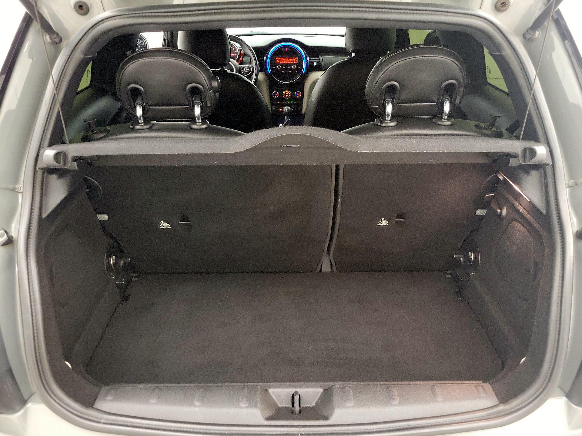 Thumbnail: 2016 MINI Cooper Hardtop - 19
