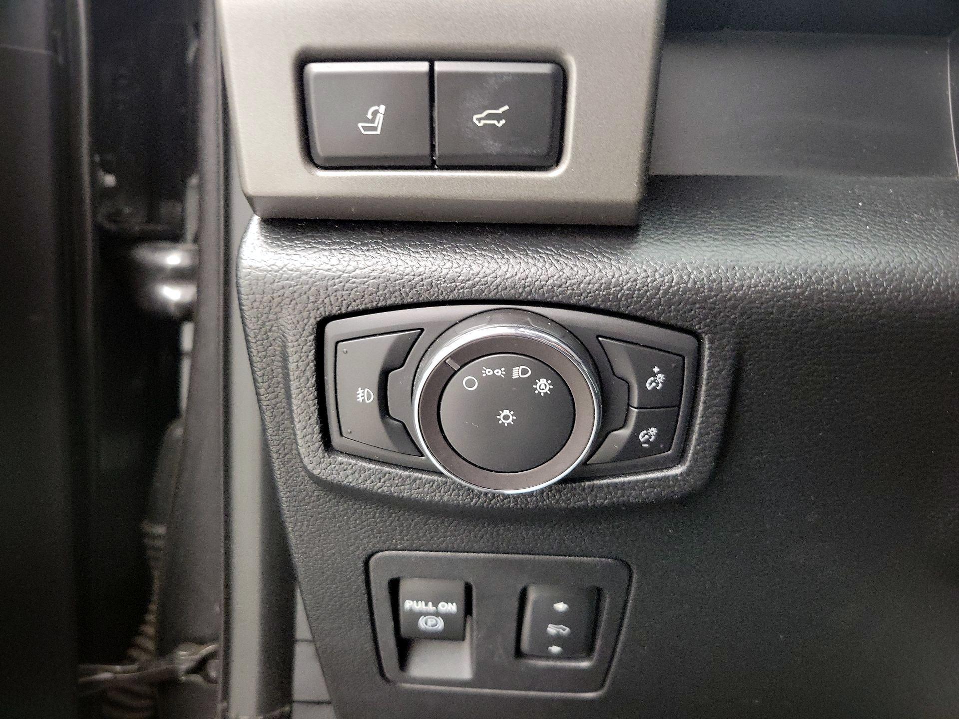 Thumbnail: 2019 Ford Expedition - 13