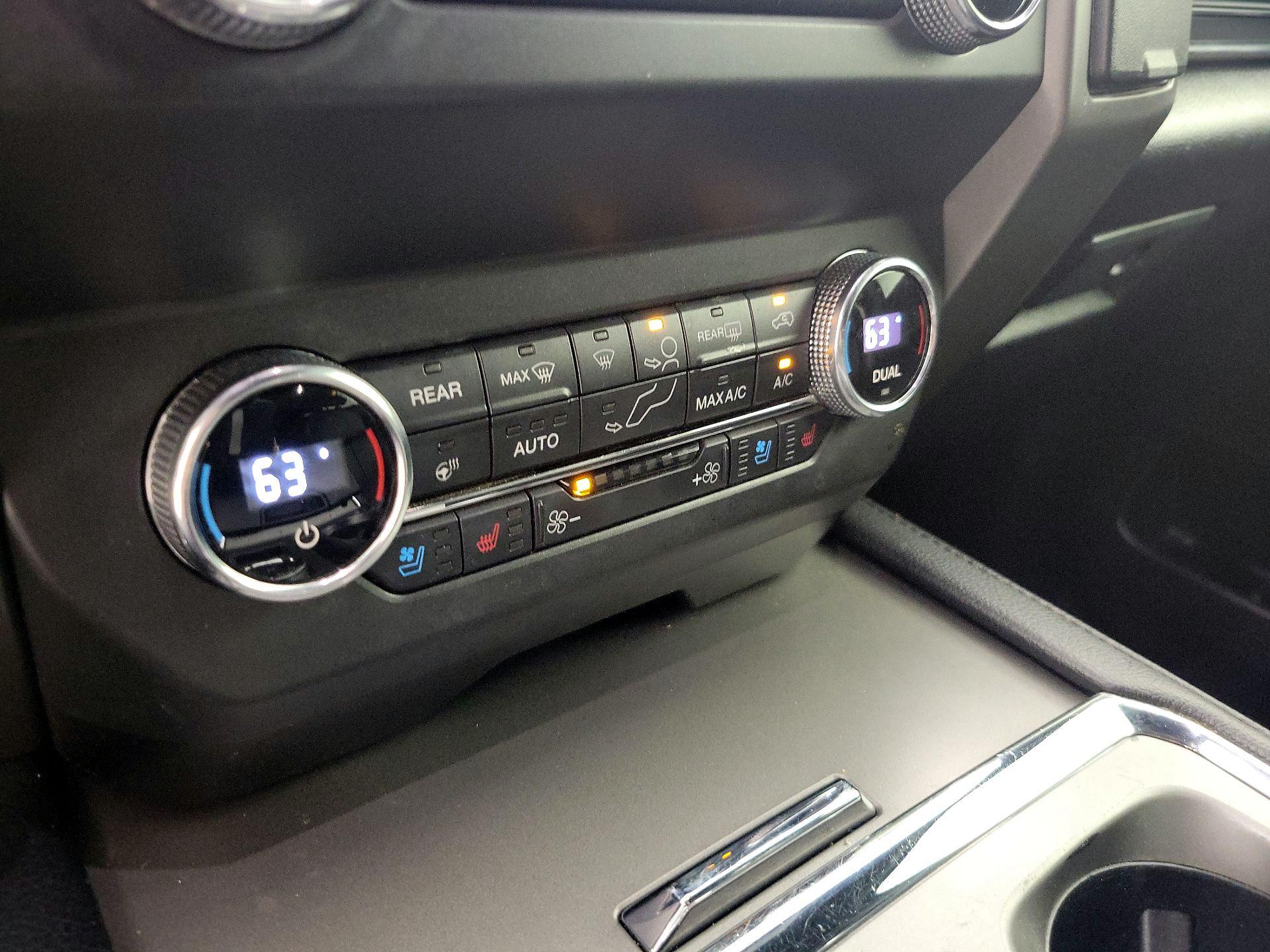 Thumbnail: 2019 Ford Expedition - 17