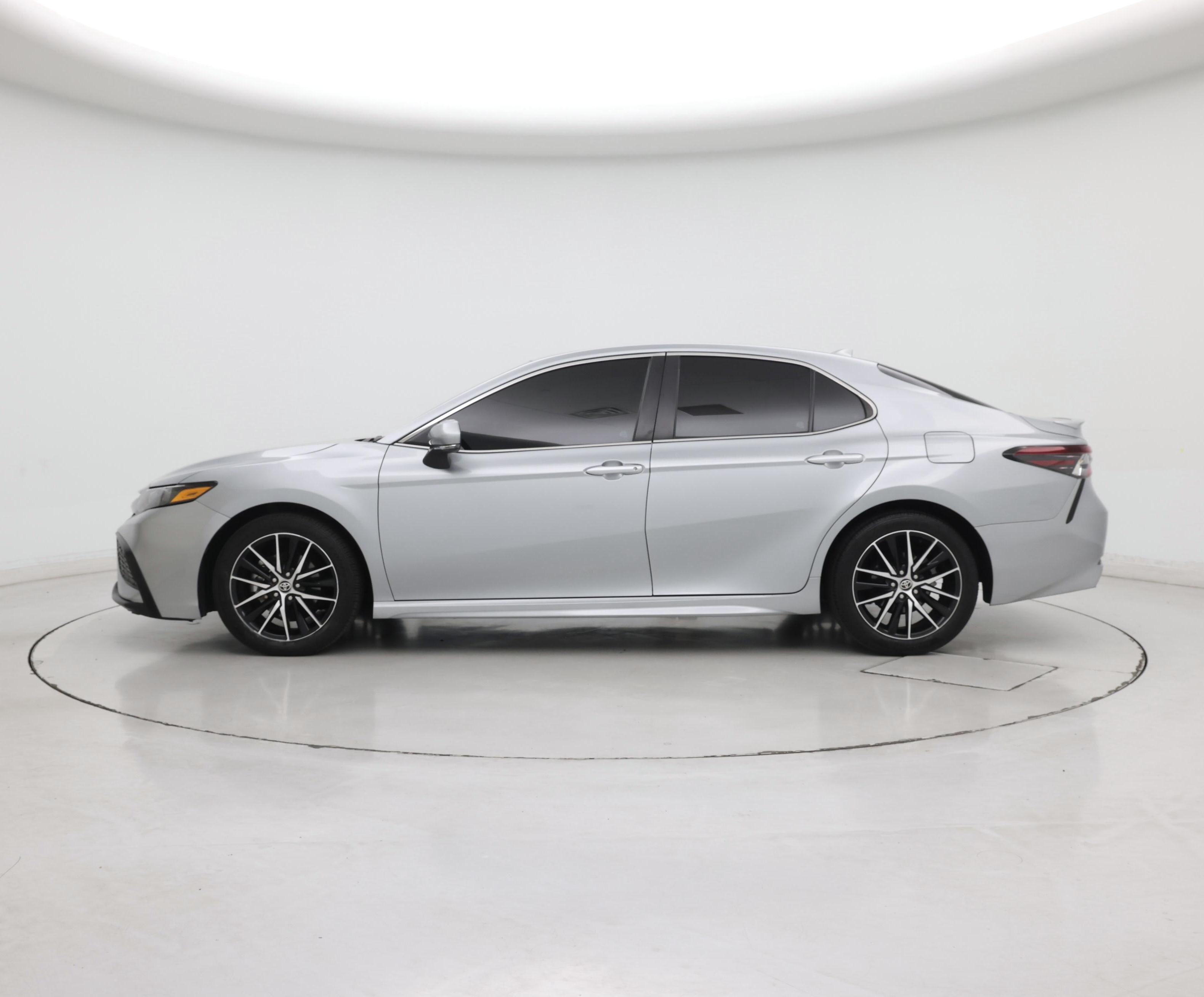 Thumbnail: 2023 Toyota Camry - 3