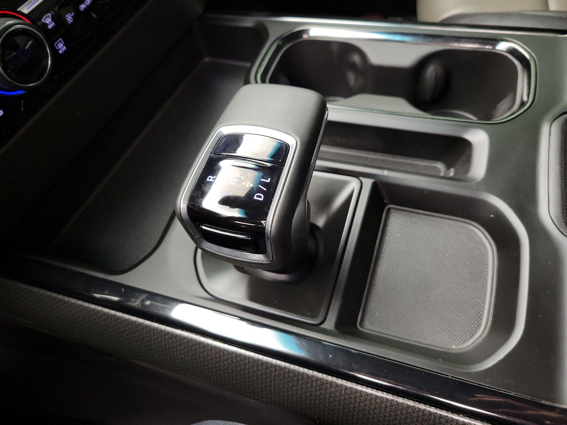 Thumbnail: 2024 Chevrolet Silverado 1500 - 17