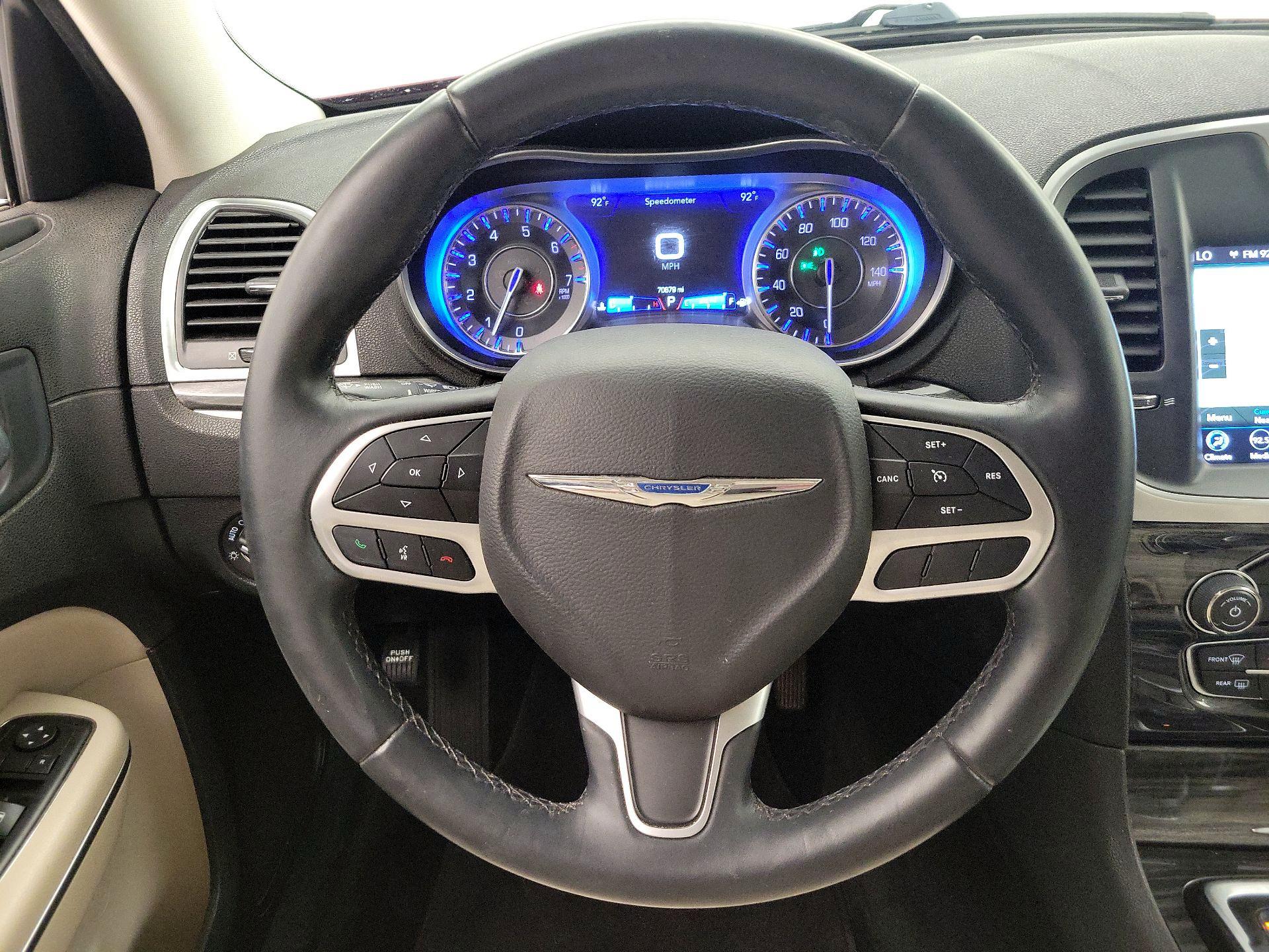 Thumbnail: 2018 Chrysler 300 - 10