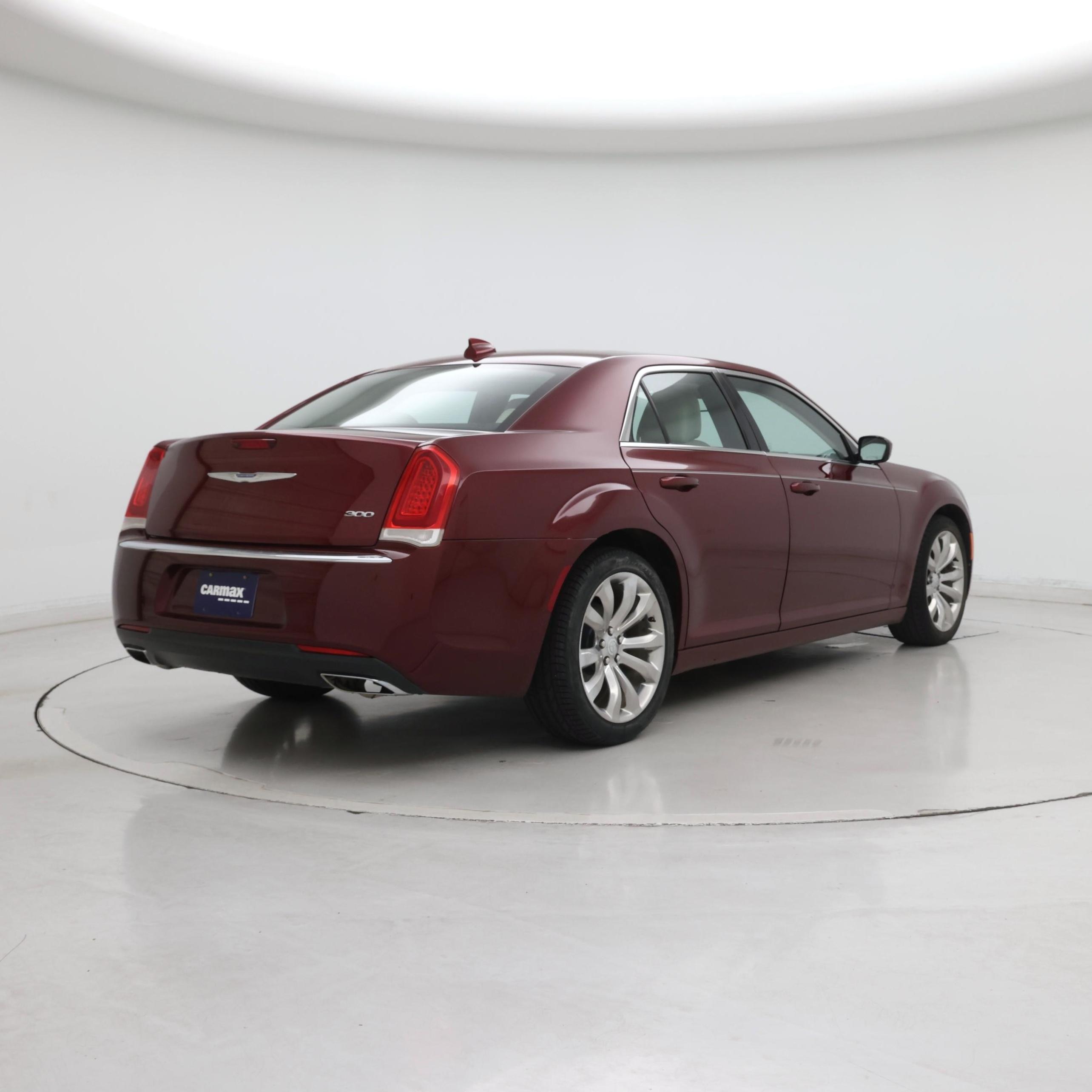 Thumbnail: 2018 Chrysler 300 - 8