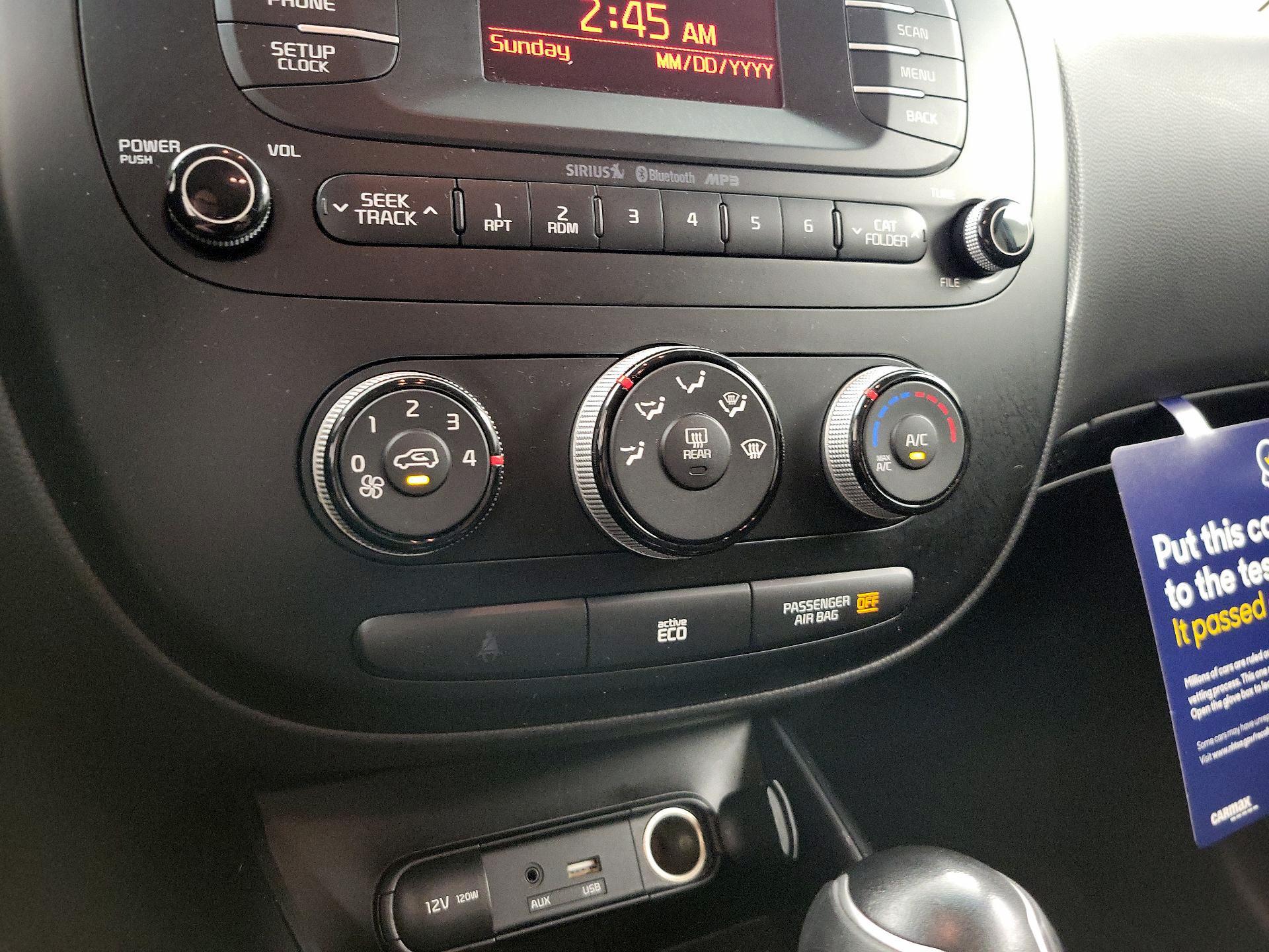 Thumbnail: 2015 Kia Soul - 15