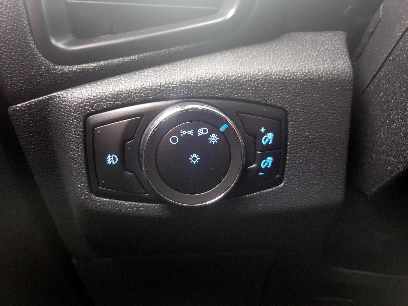 2018 Ford Ecosport SE - Photo 14
