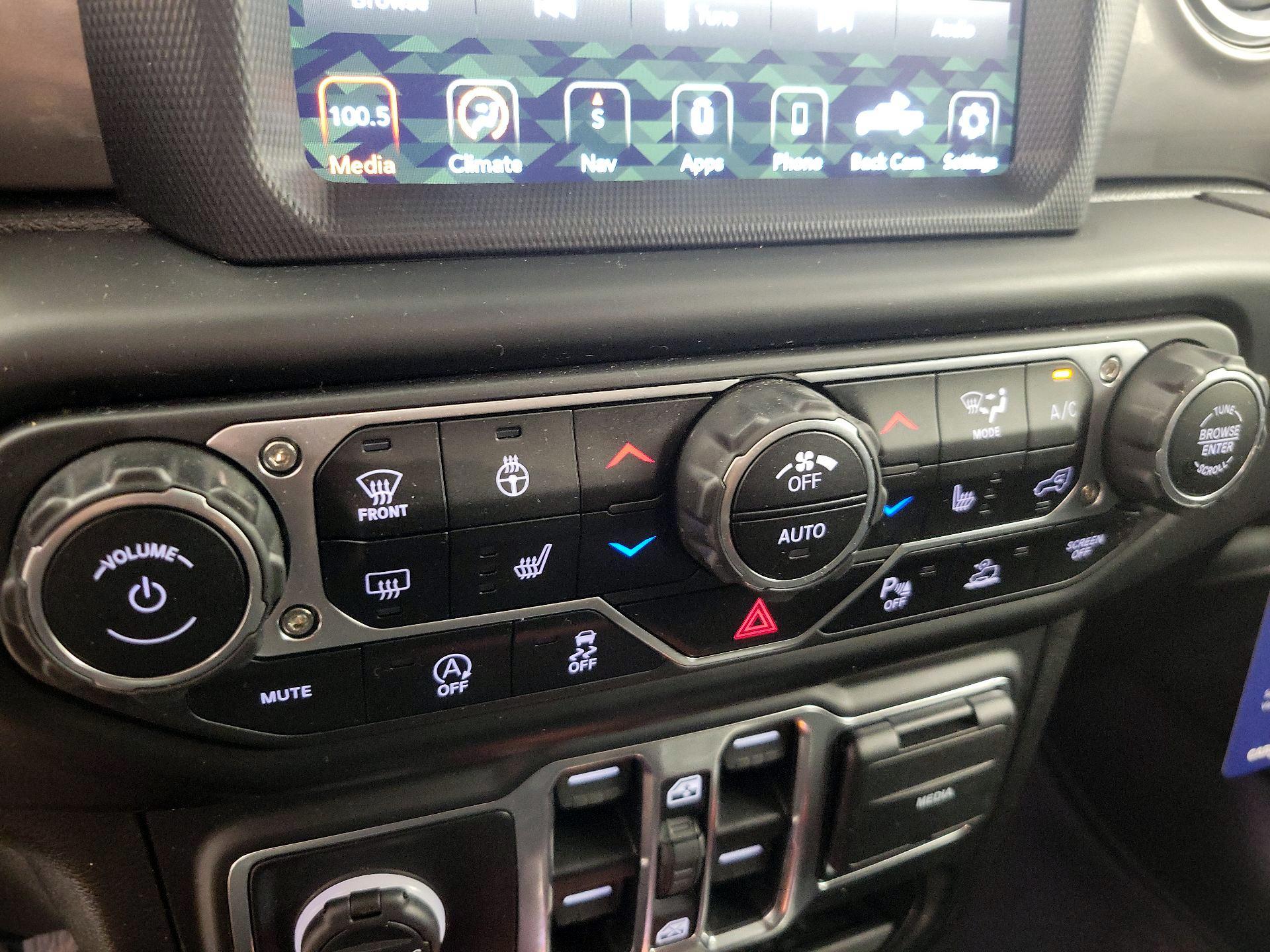 Thumbnail: 2020 Jeep Gladiator - 17
