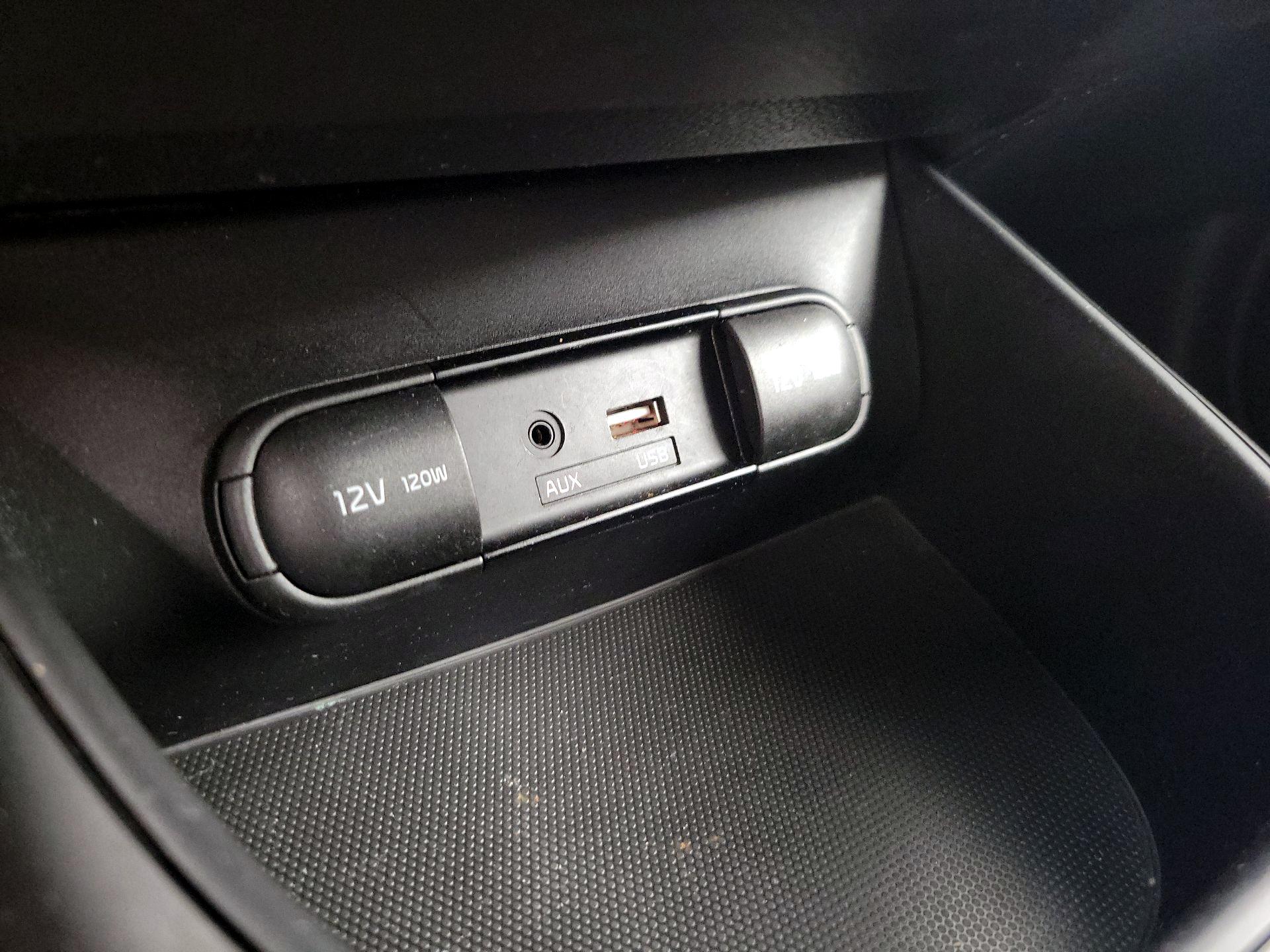Thumbnail: 2019 Kia Soul - 18