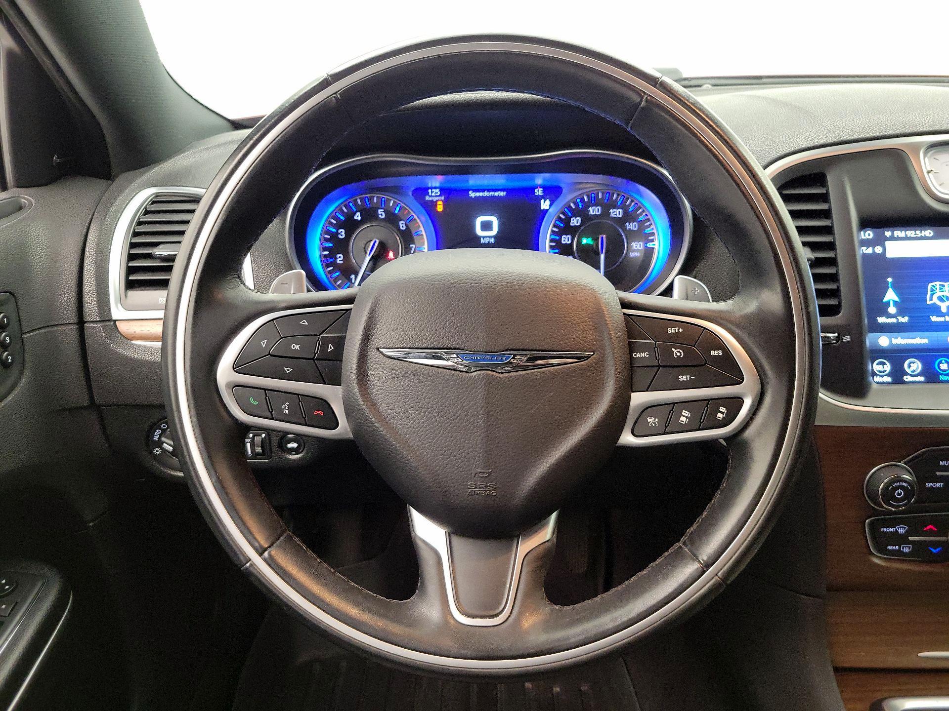 Thumbnail: 2018 Chrysler 300 - 10