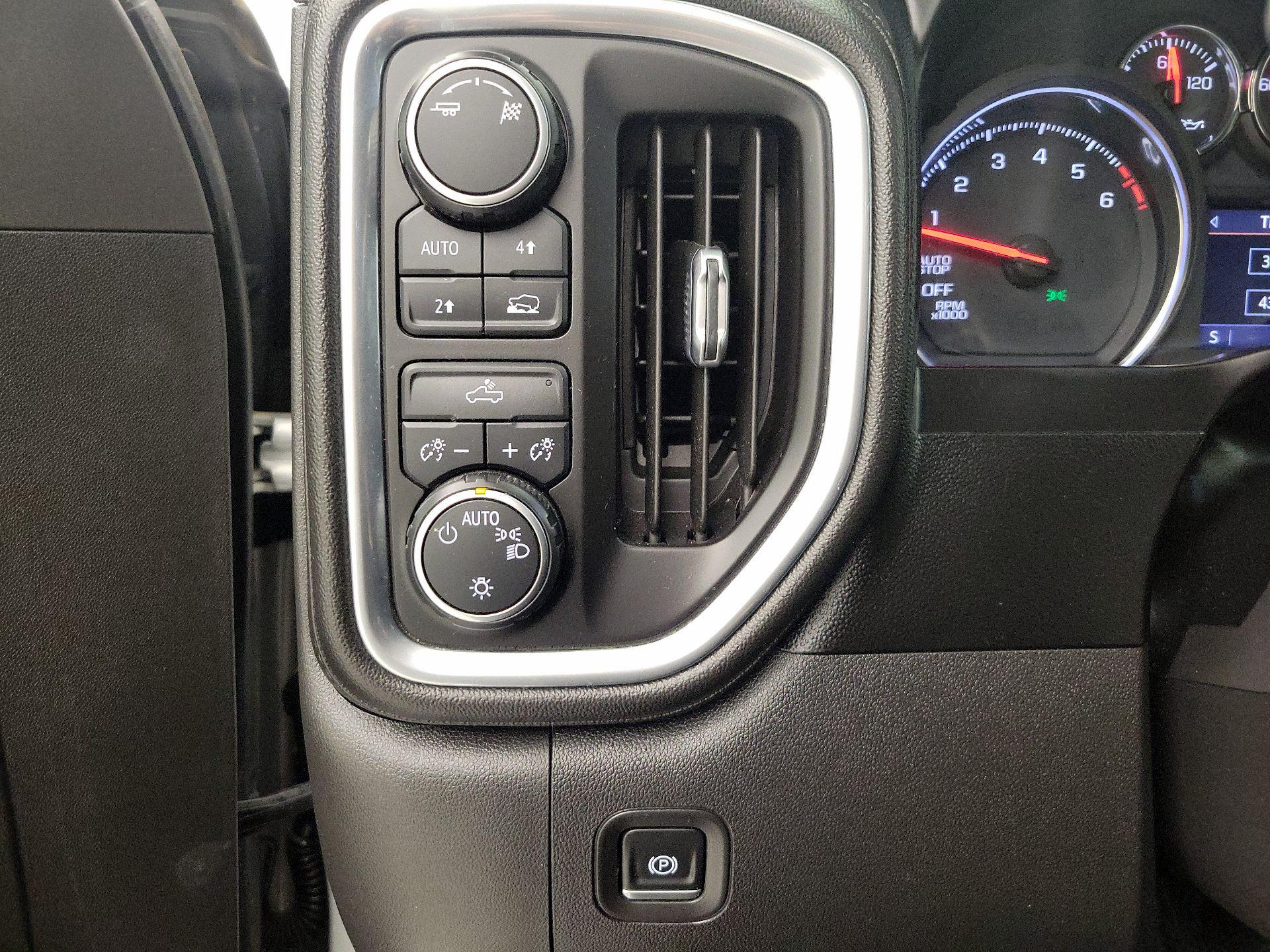 Thumbnail: 2019 Chevrolet Silverado 1500 - 13