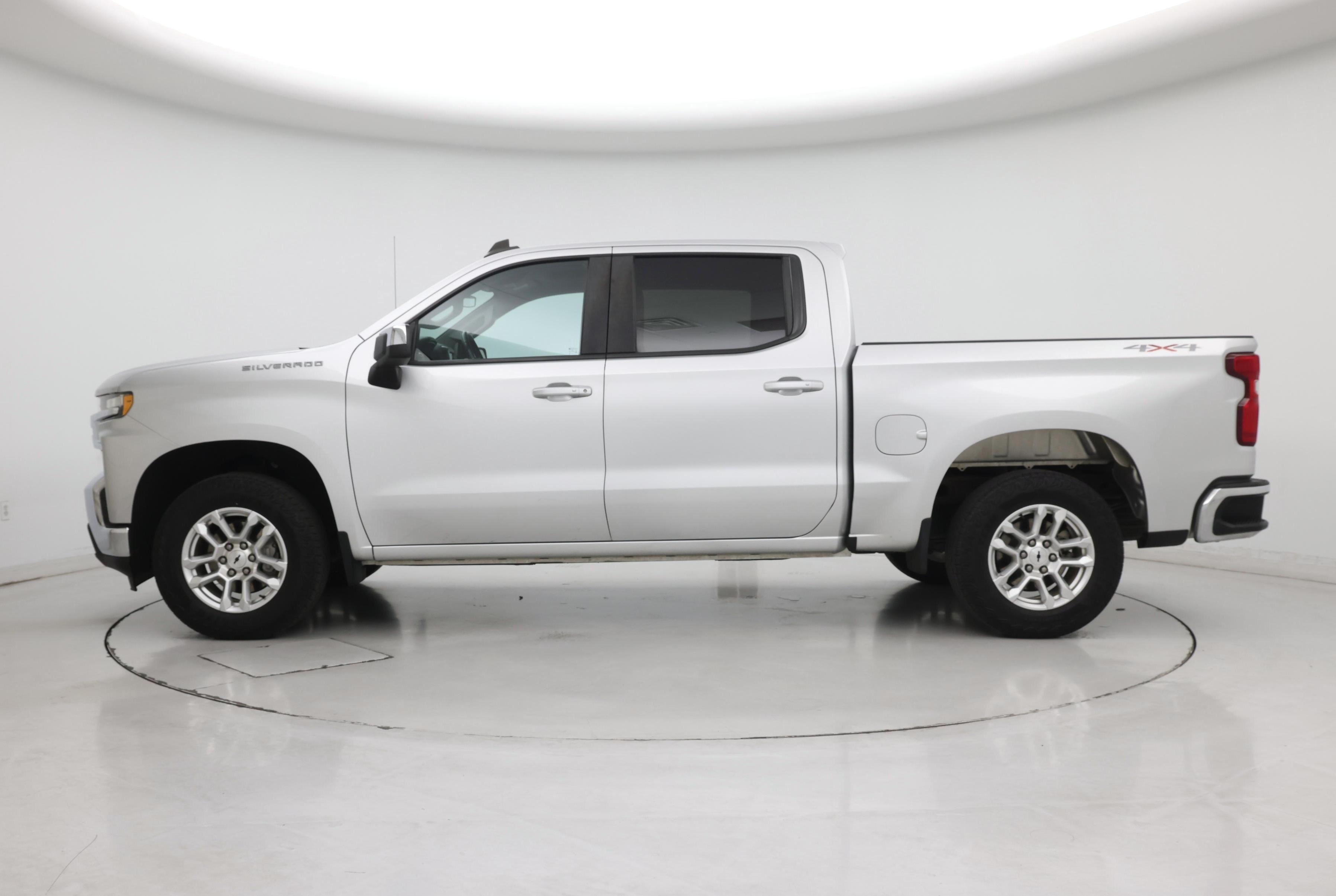 Thumbnail: 2019 Chevrolet Silverado 1500 - 3