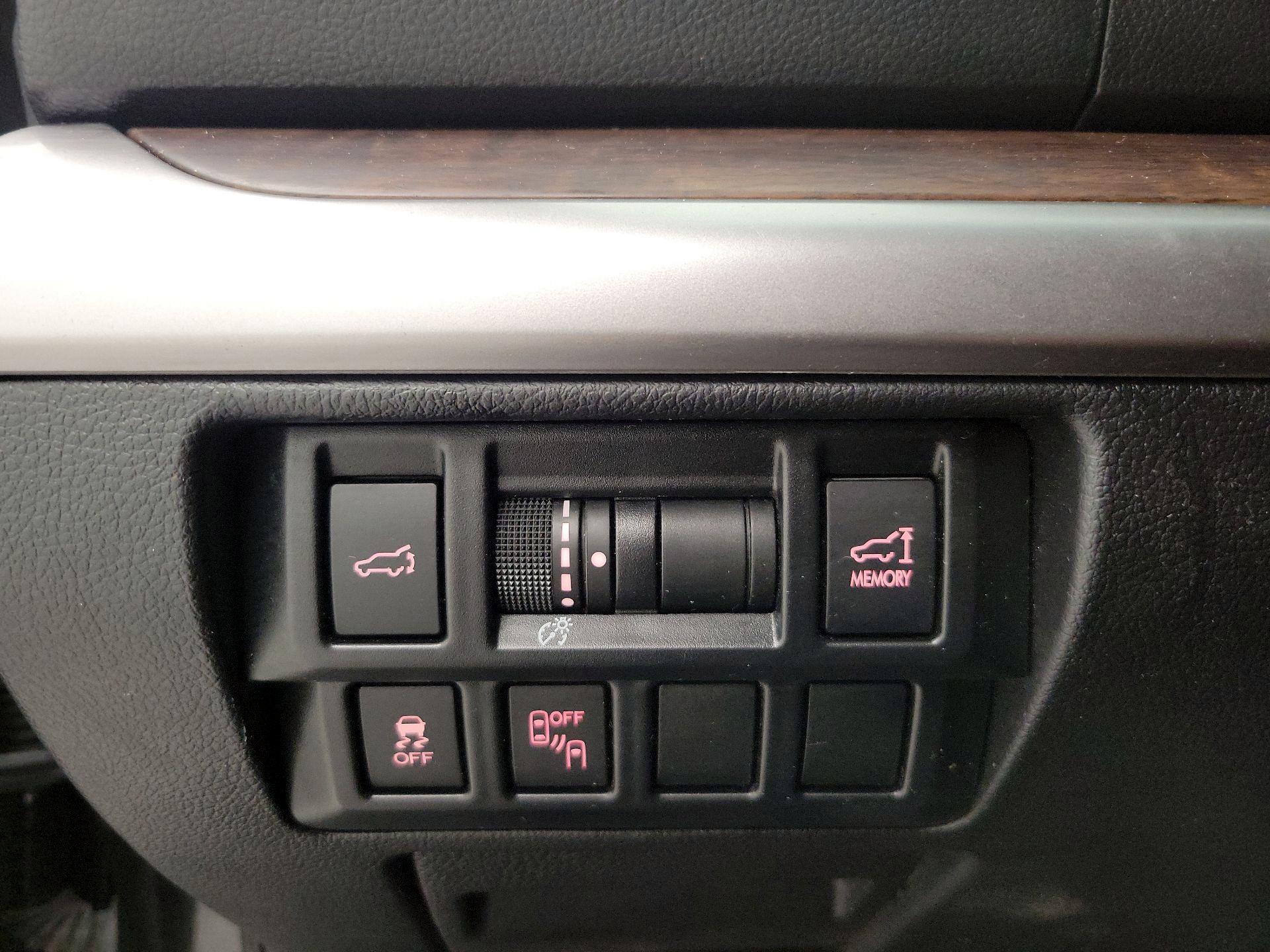 Thumbnail: 2016 Subaru Outback - 13
