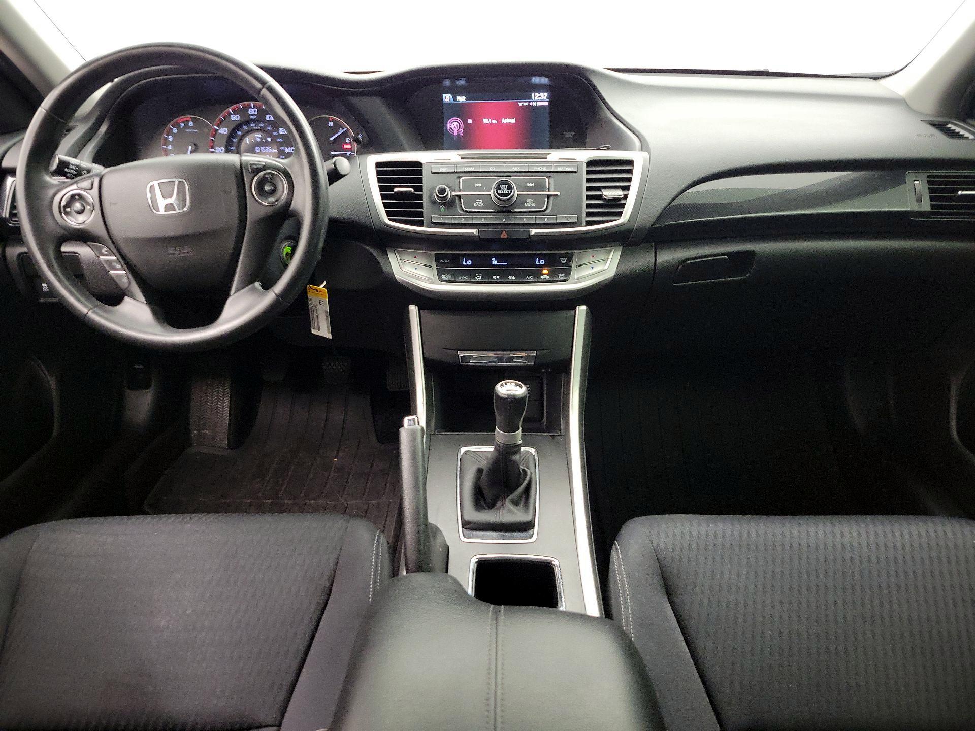 Thumbnail: 2015 Honda Accord - 9