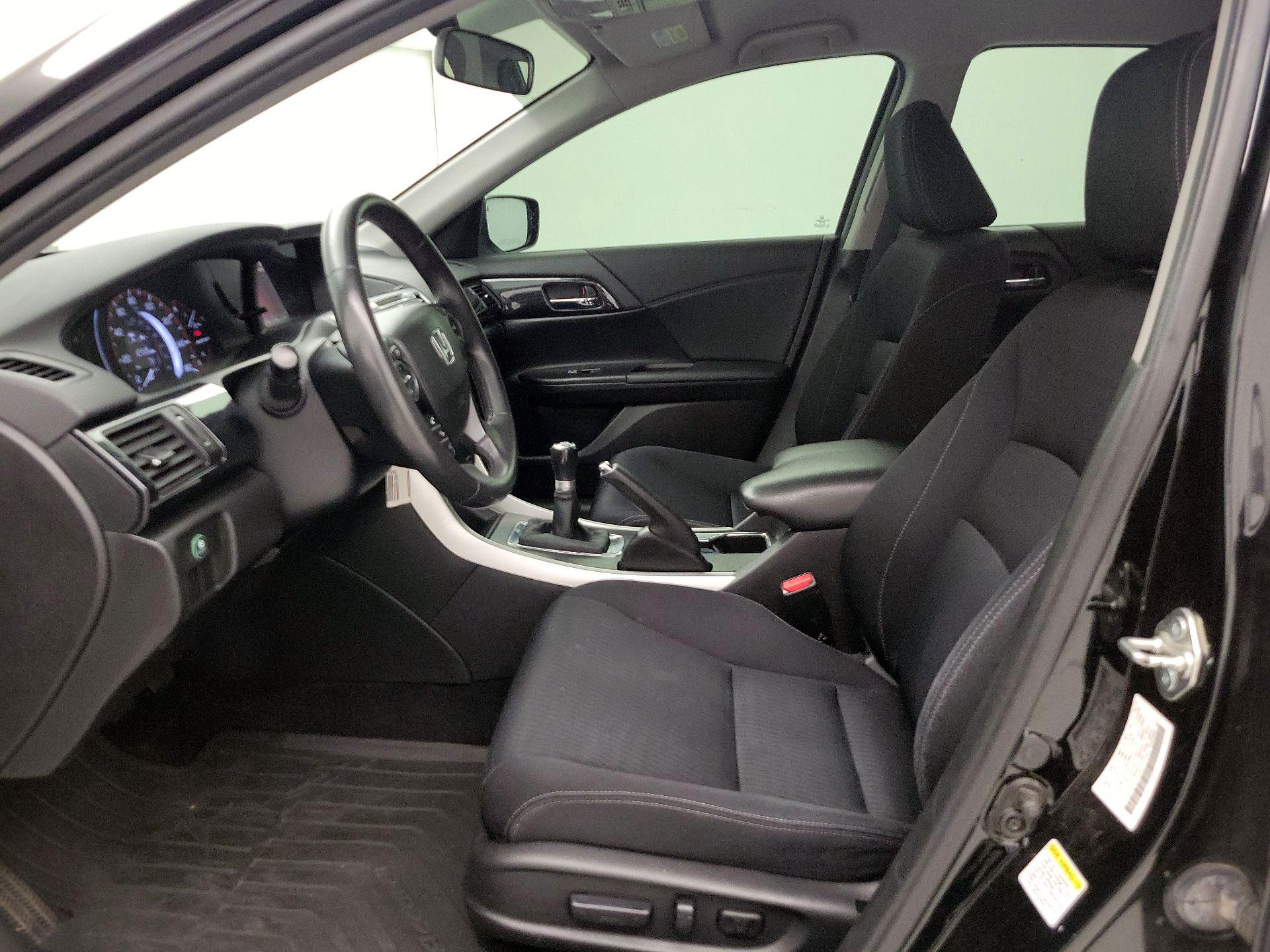 Thumbnail: 2015 Honda Accord - 11