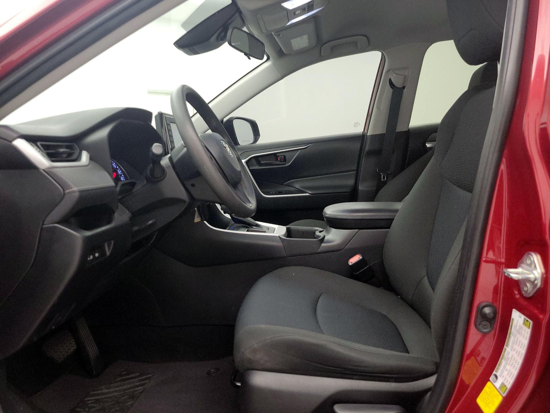 Thumbnail: 2022 Toyota RAV4 - 11