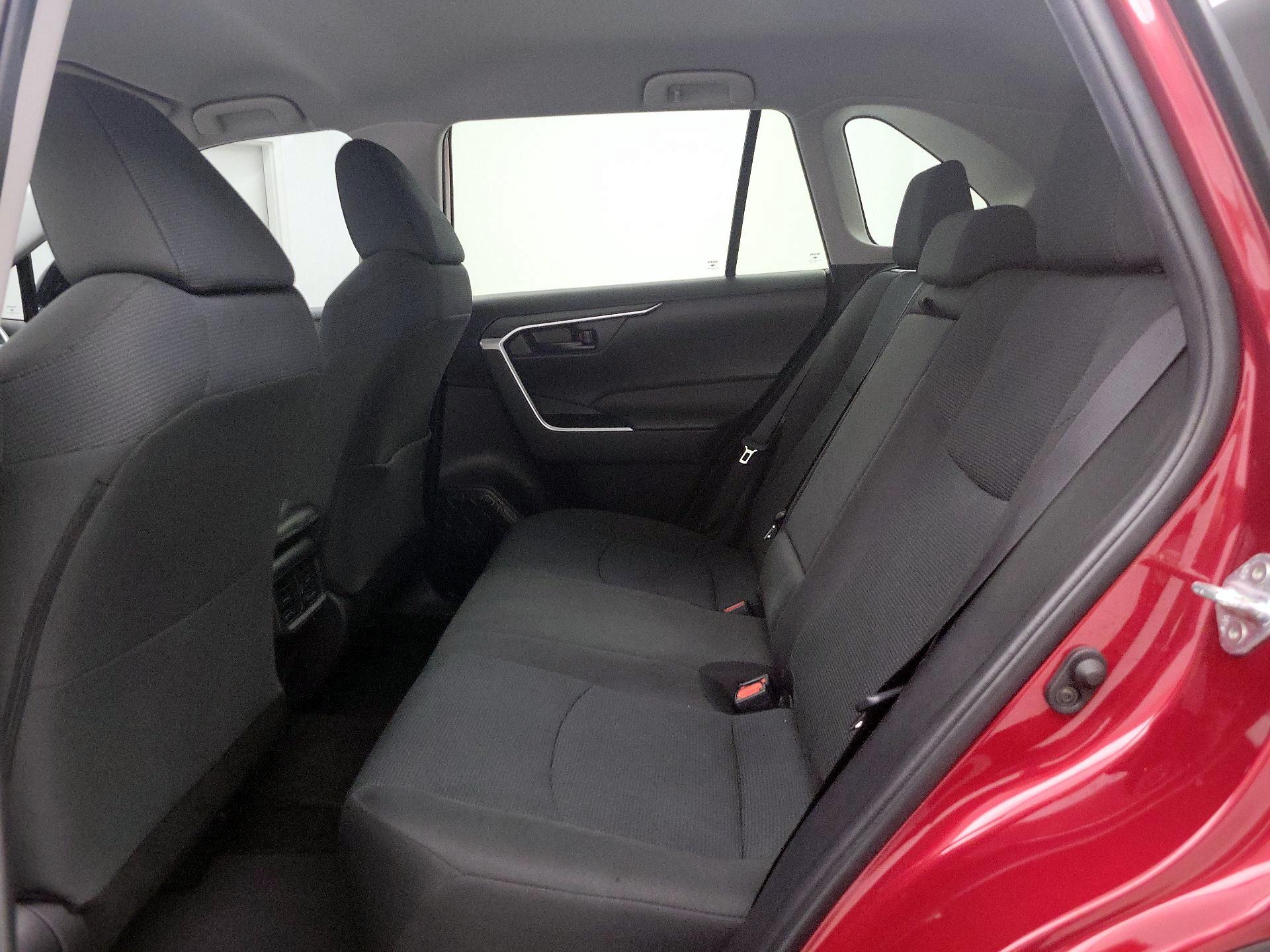 Thumbnail: 2022 Toyota RAV4 - 19