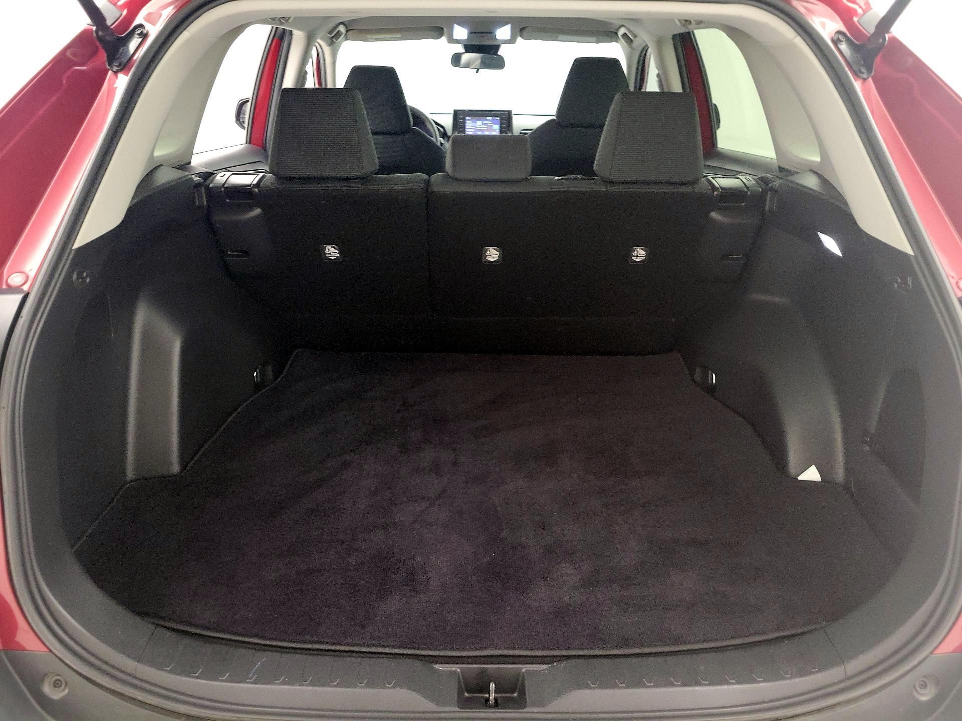 Thumbnail: 2022 Toyota RAV4 - 20