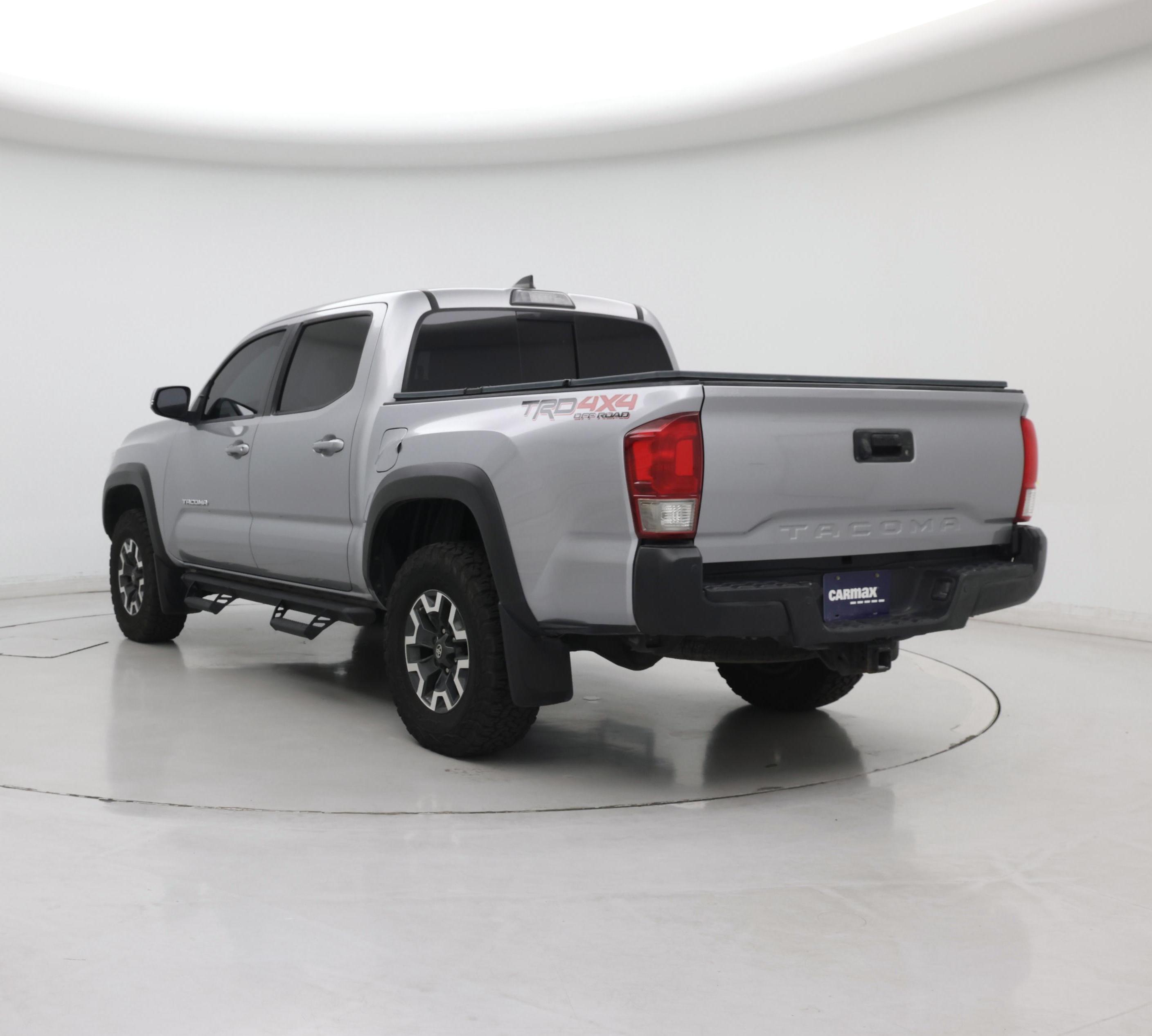 Thumbnail: 2017 Toyota Tacoma - 2
