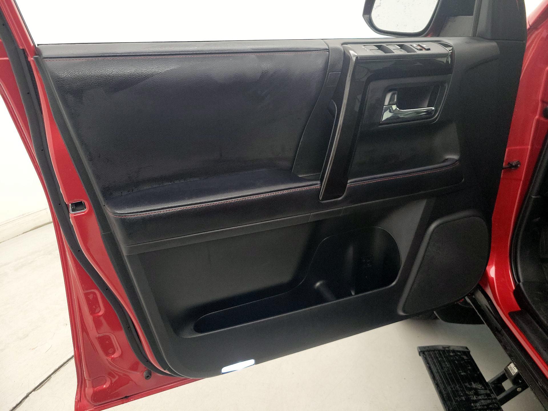 Thumbnail: 2023 Toyota 4Runner - 12