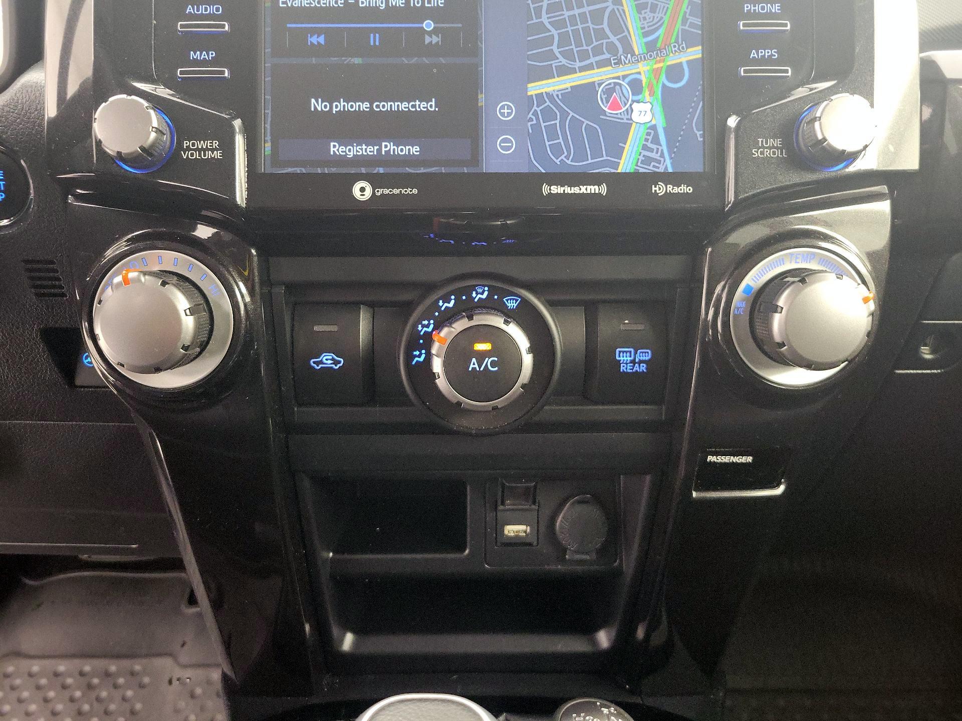 Thumbnail: 2023 Toyota 4Runner - 17