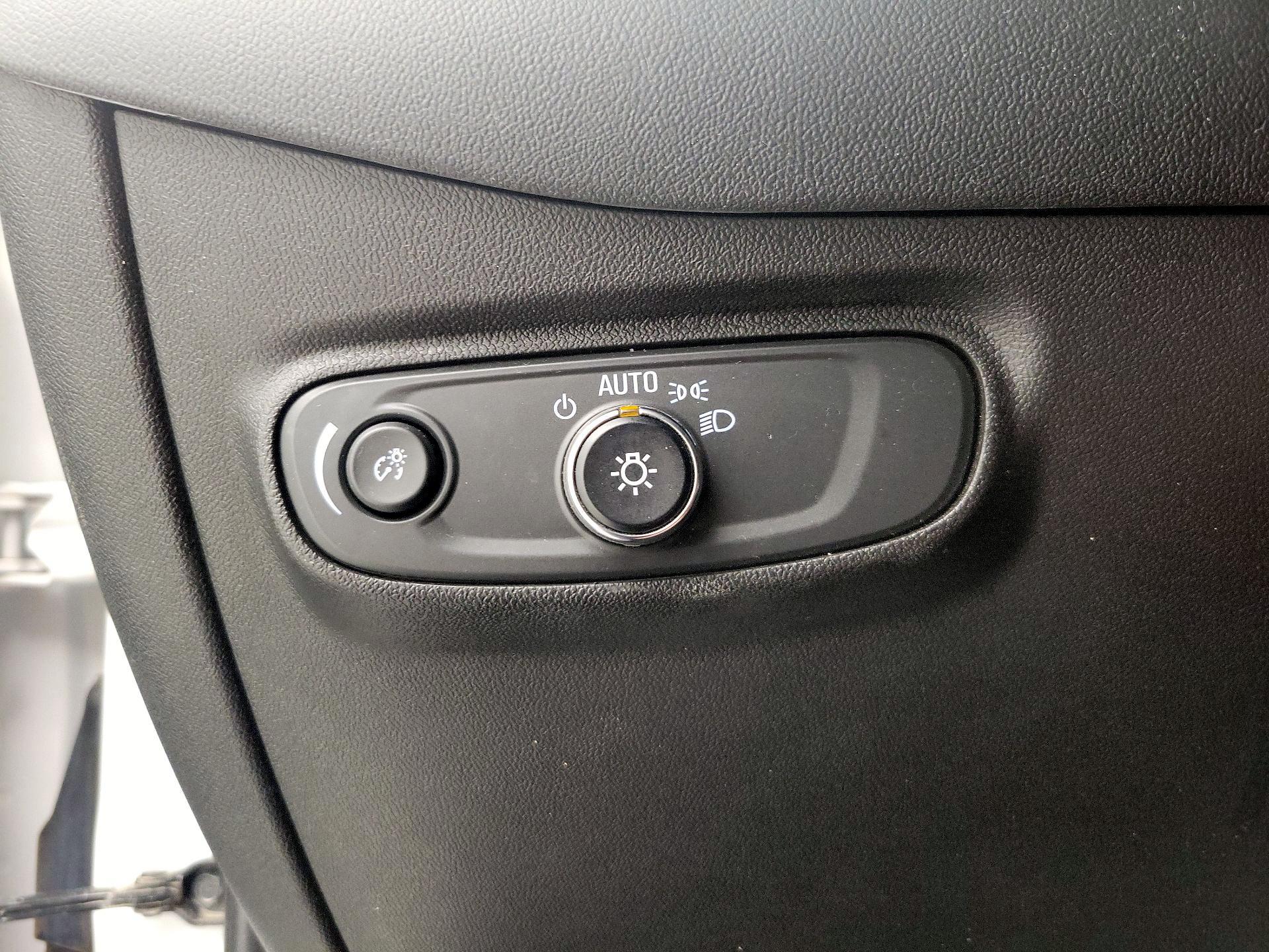 Thumbnail: 2021 Chevrolet Equinox - 13