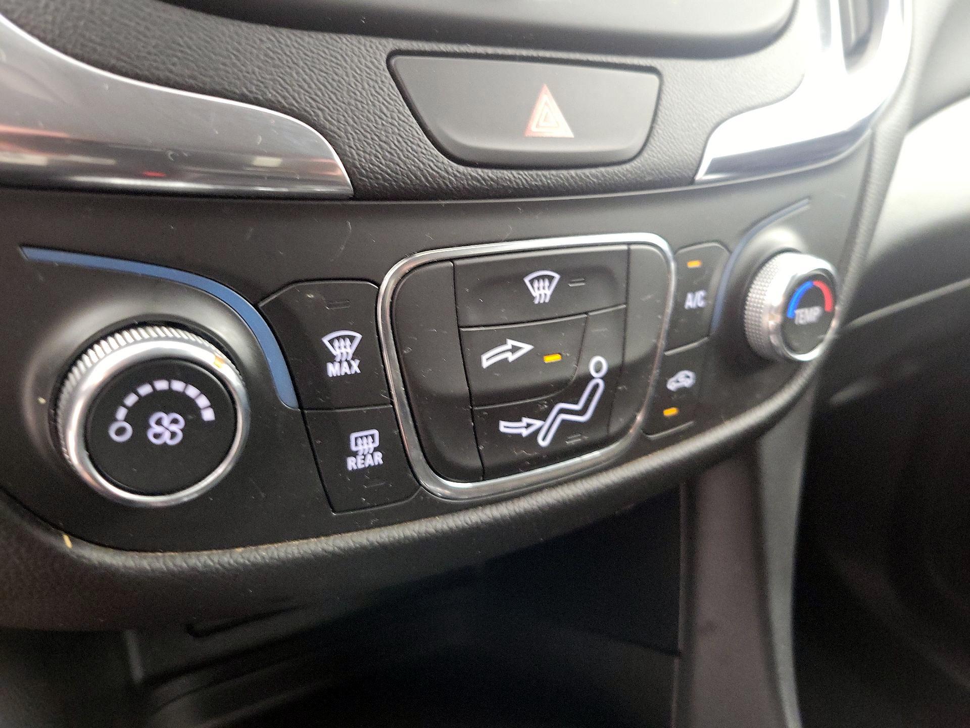 Thumbnail: 2021 Chevrolet Equinox - 16