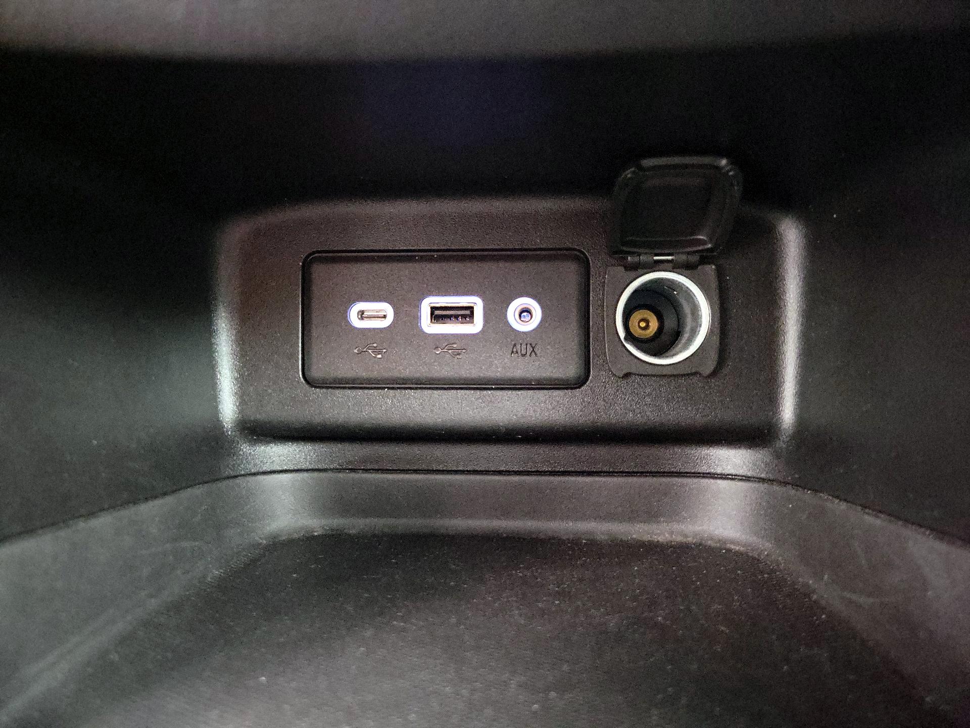 Thumbnail: 2021 Chevrolet Equinox - 18