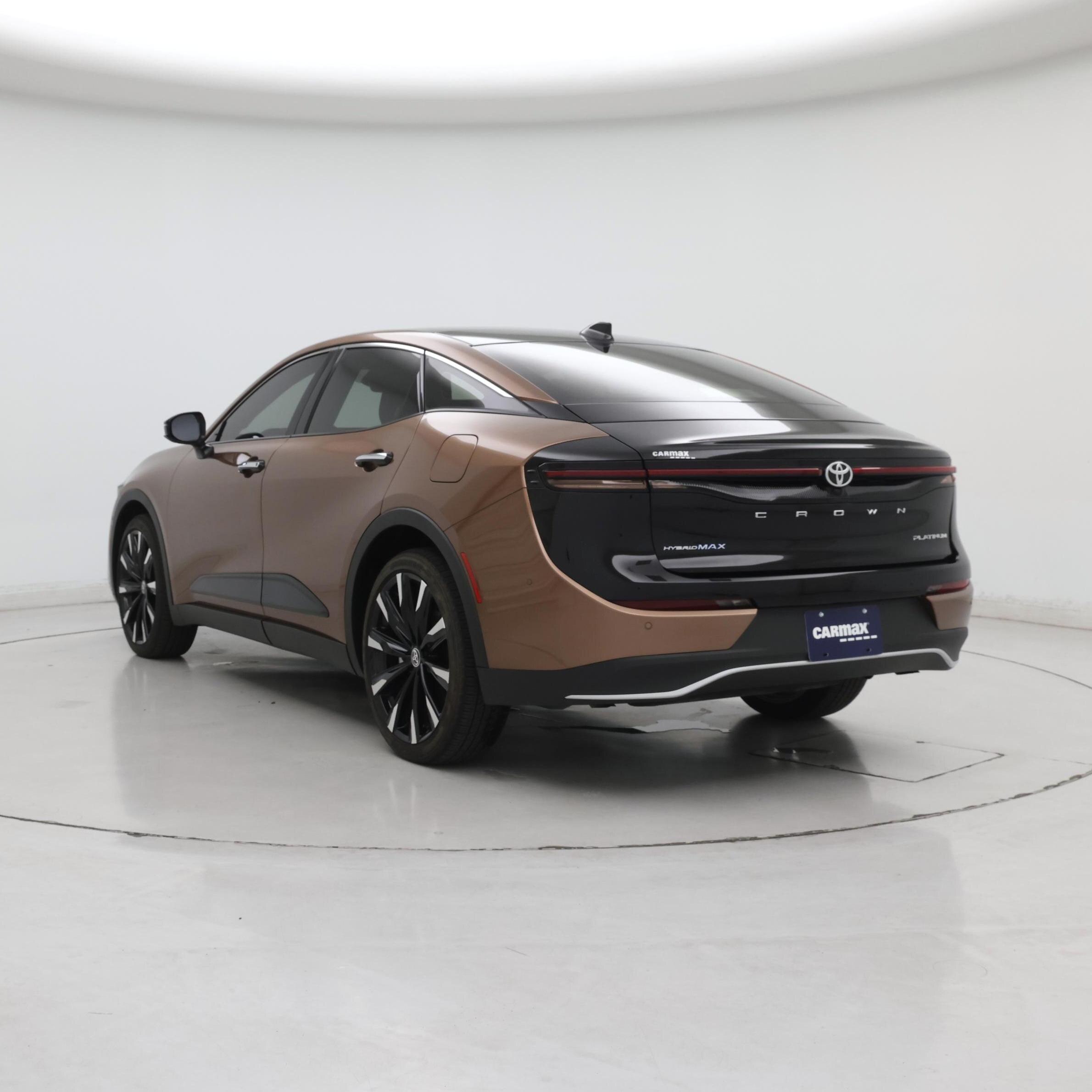 Thumbnail: 2023 Toyota Crown - 2