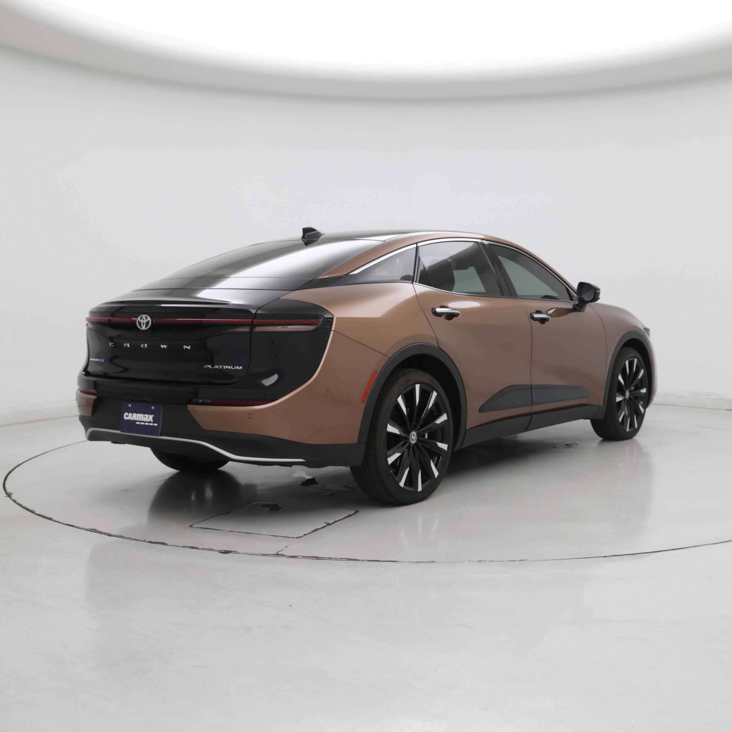 Thumbnail: 2023 Toyota Crown - 8