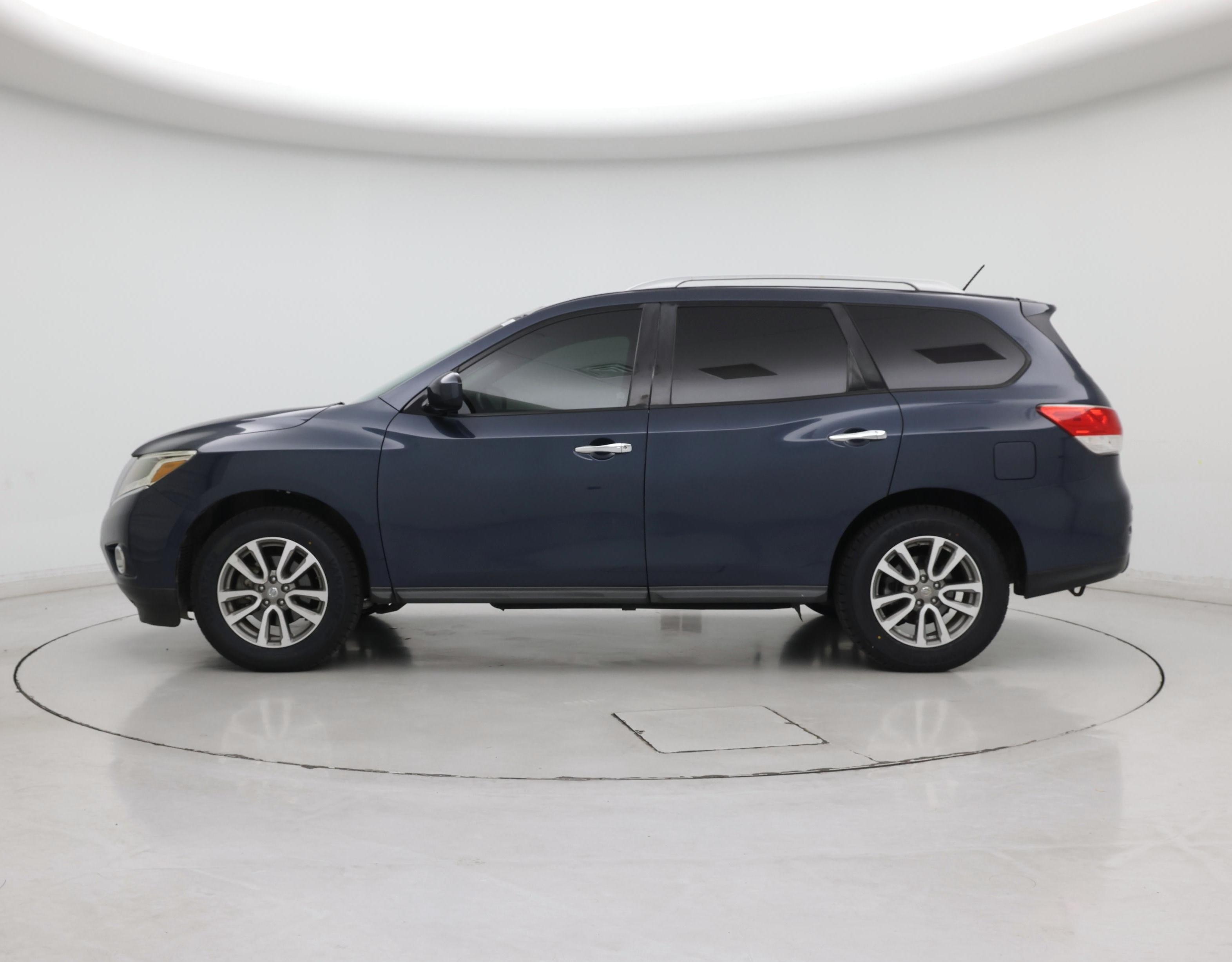 Thumbnail: 2015 Nissan Pathfinder - 3