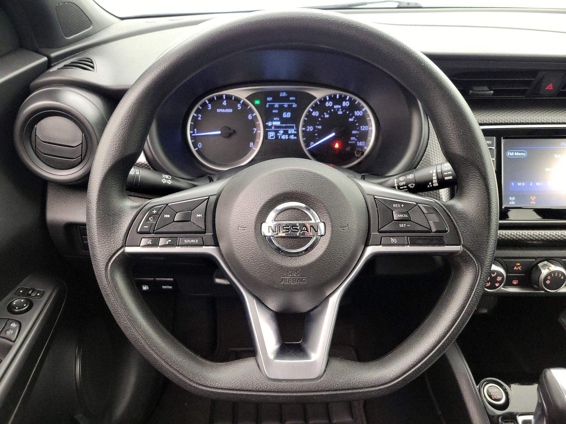 Thumbnail: 2020 Nissan Kicks - 10