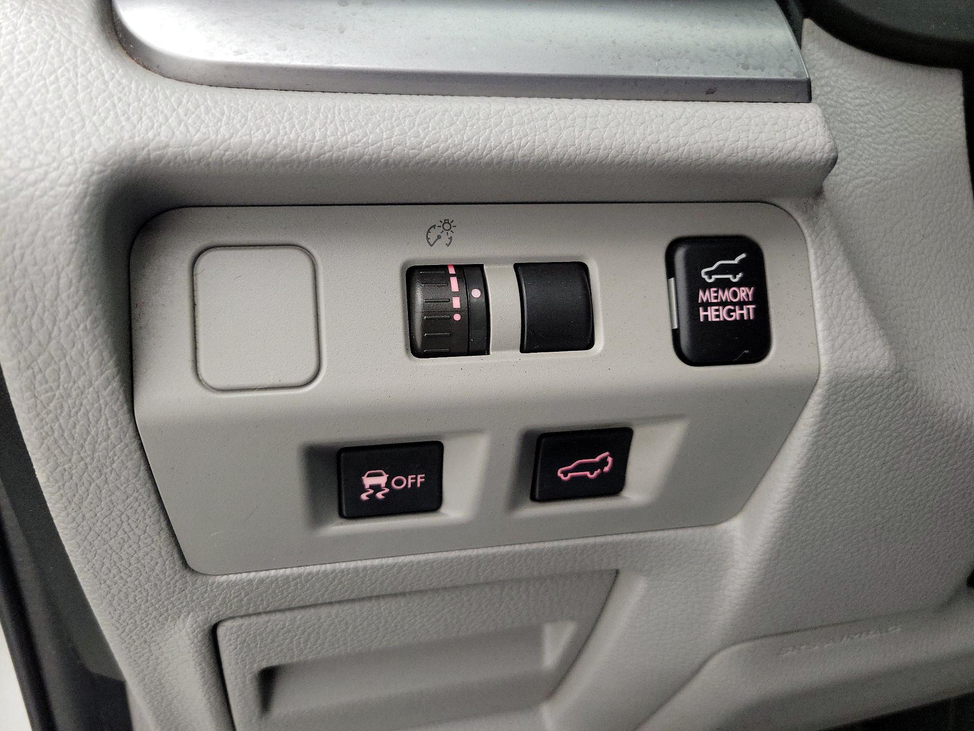 Thumbnail: 2015 Subaru Forester - 13