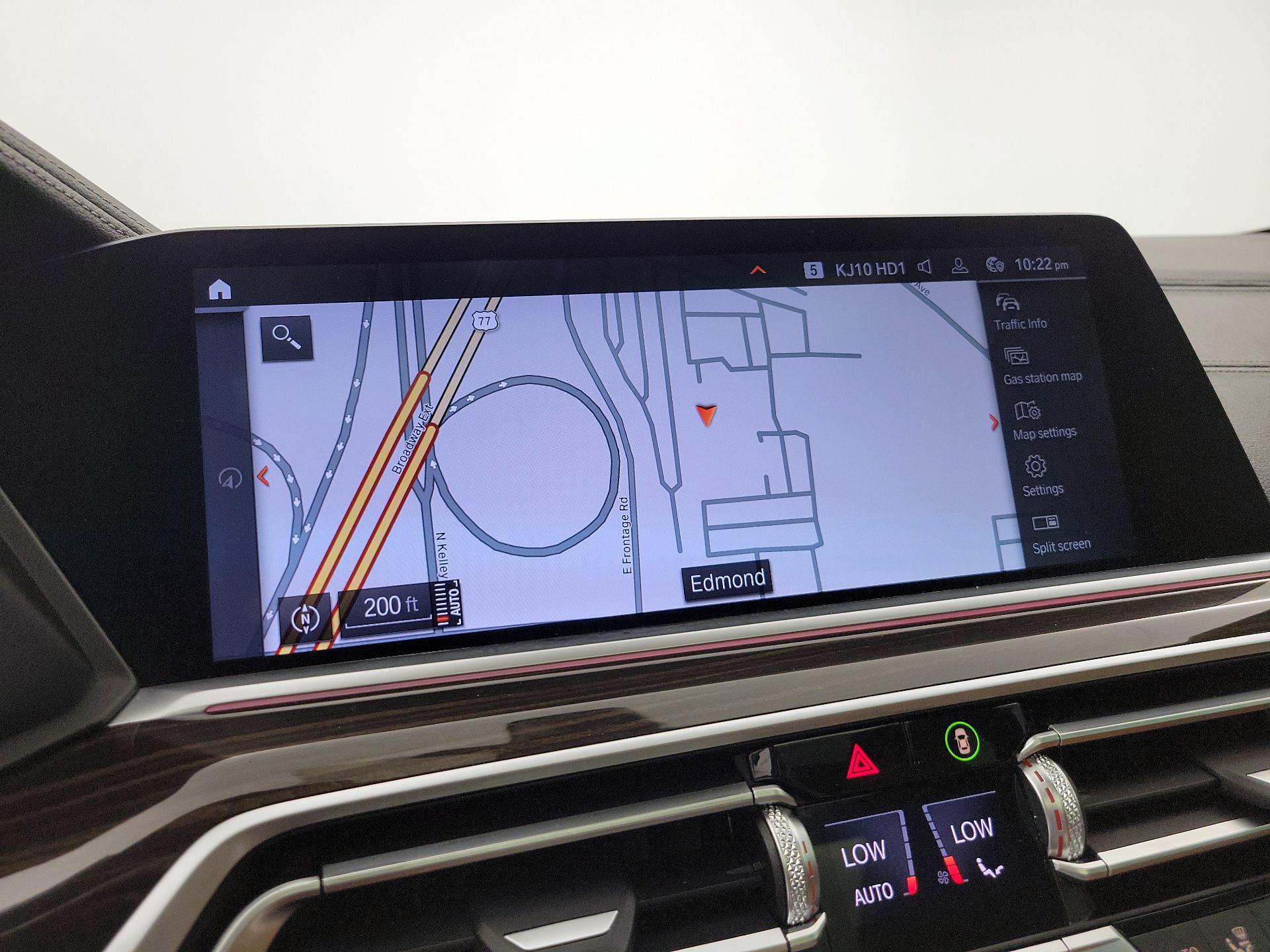 Thumbnail: 2021 BMW X6 - 14
