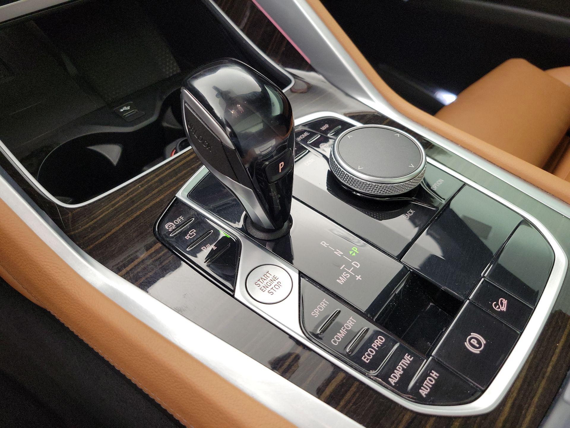Thumbnail: 2021 BMW X6 - 18