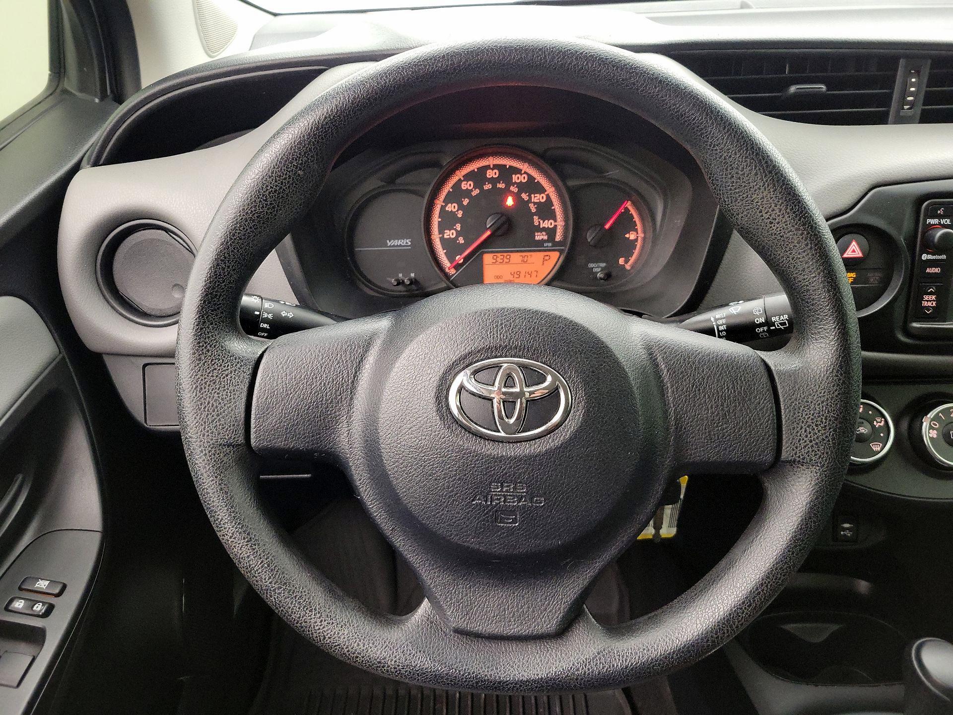 Thumbnail: 2015 Toyota Yaris - 10