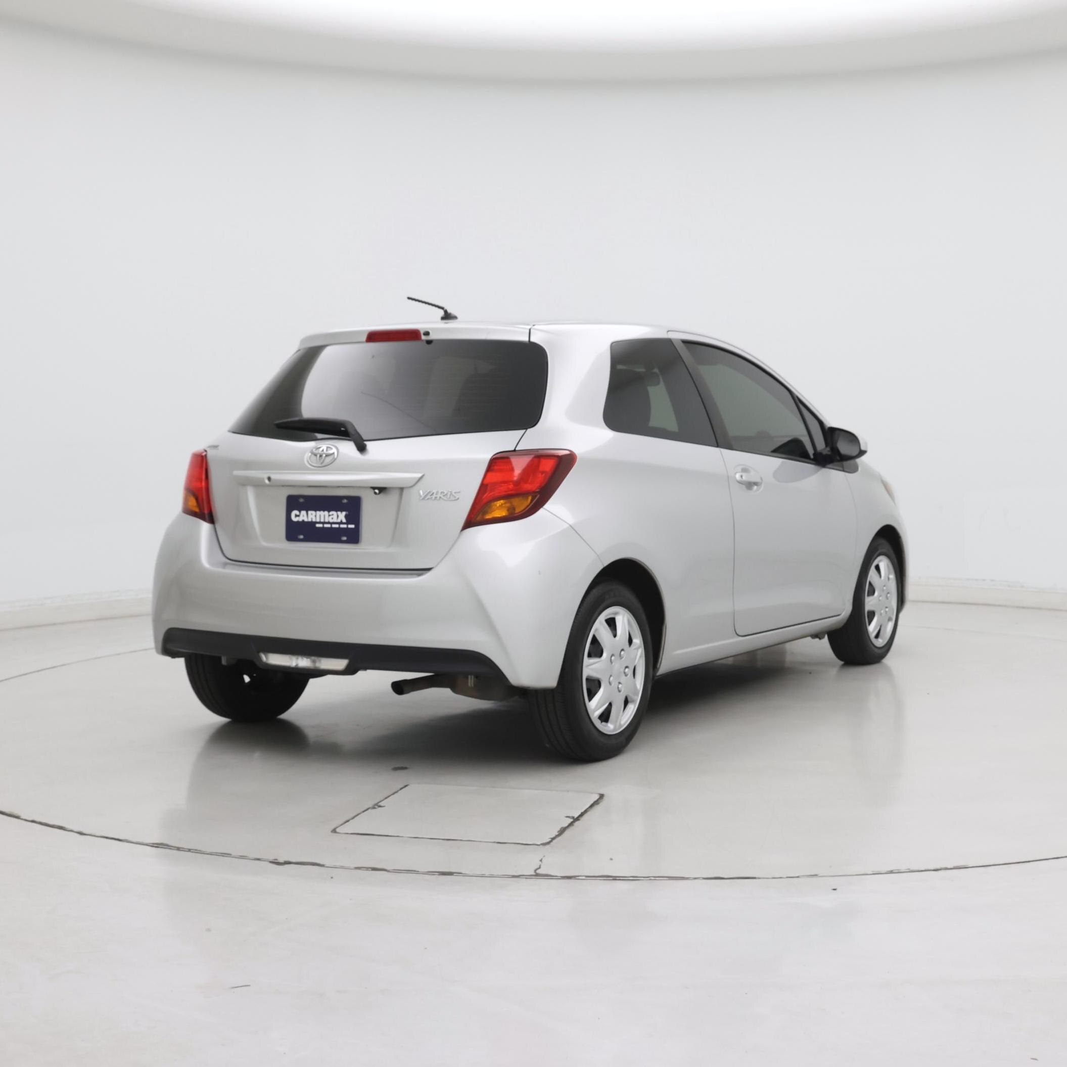 Thumbnail: 2015 Toyota Yaris - 8
