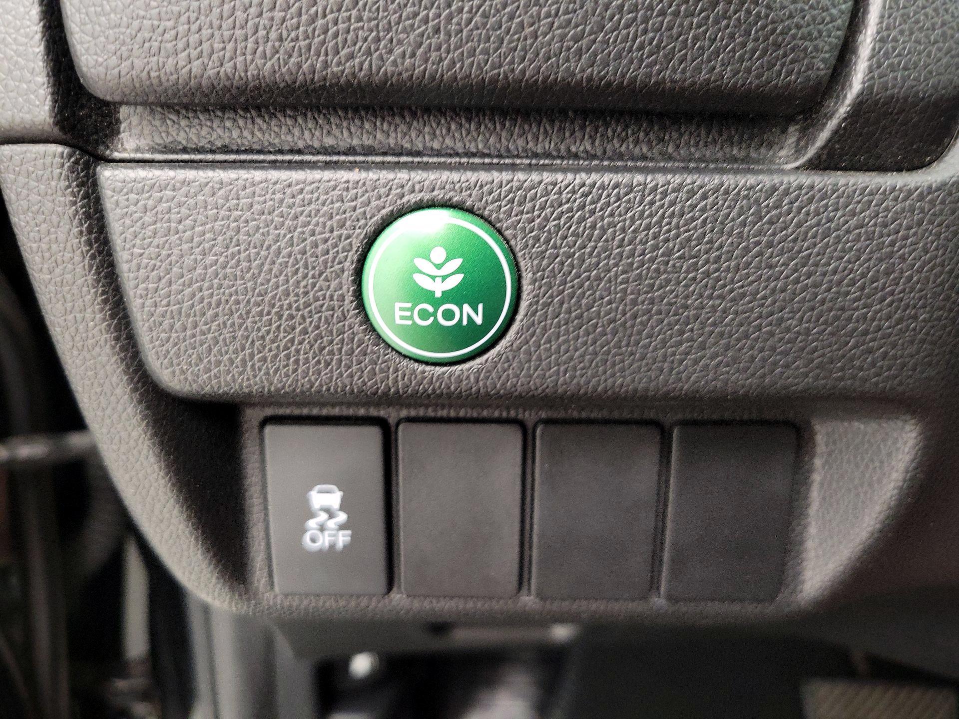 Thumbnail: 2015 Honda Fit - 13