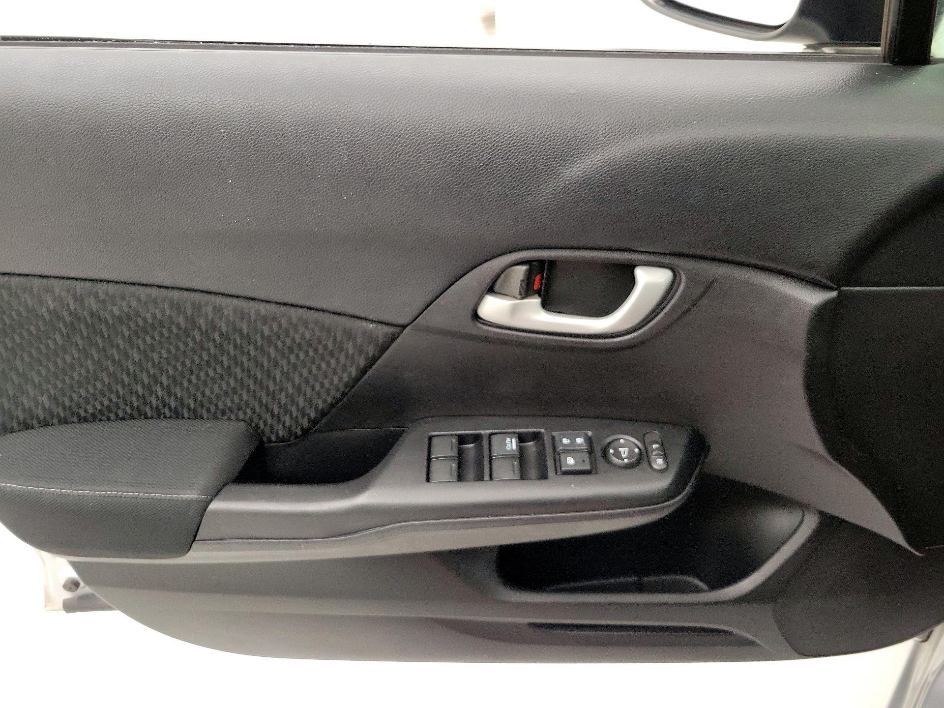 Thumbnail: 2015 Honda Civic - 12