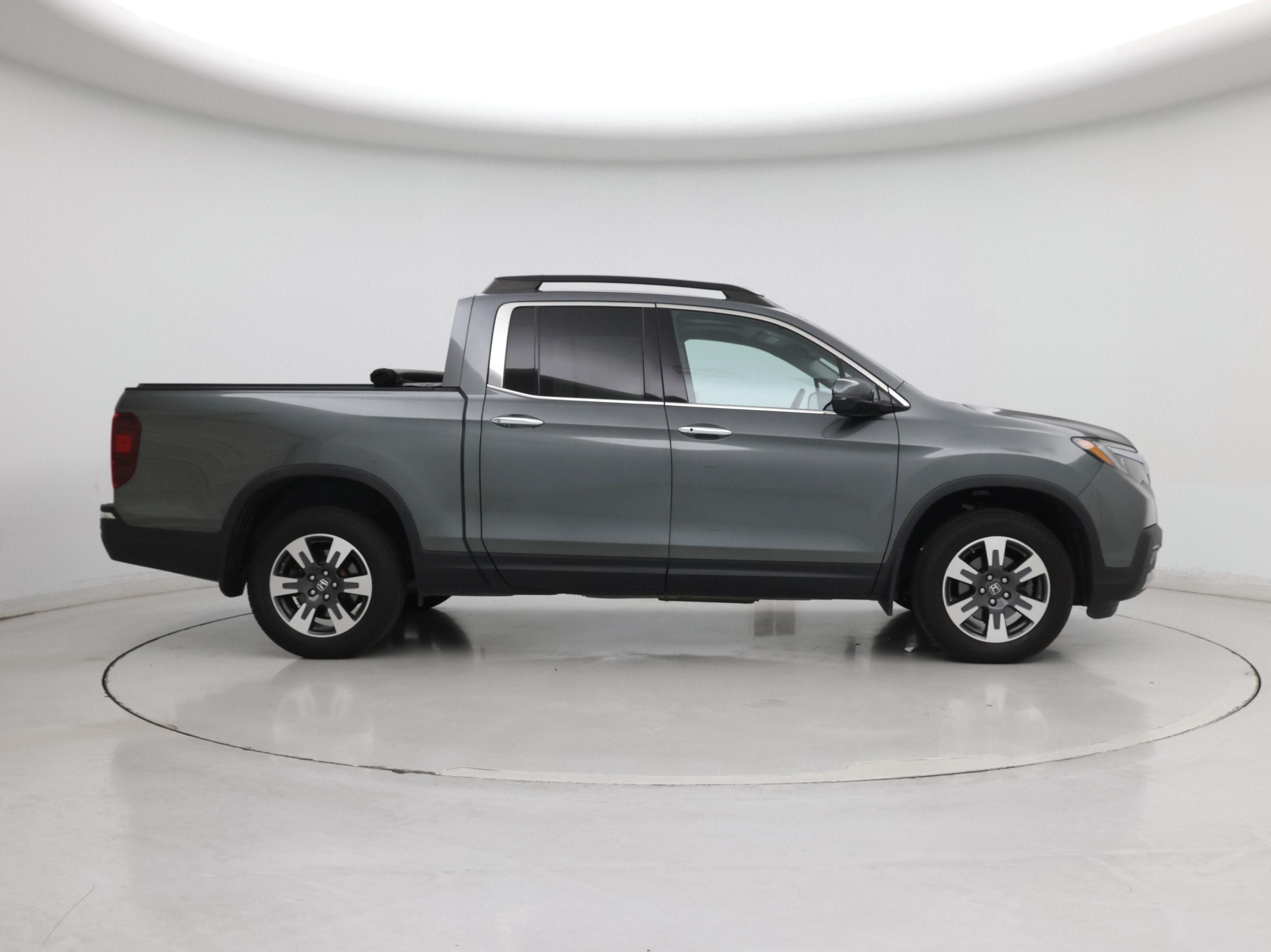 Thumbnail: 2017 Honda Ridgeline - 7