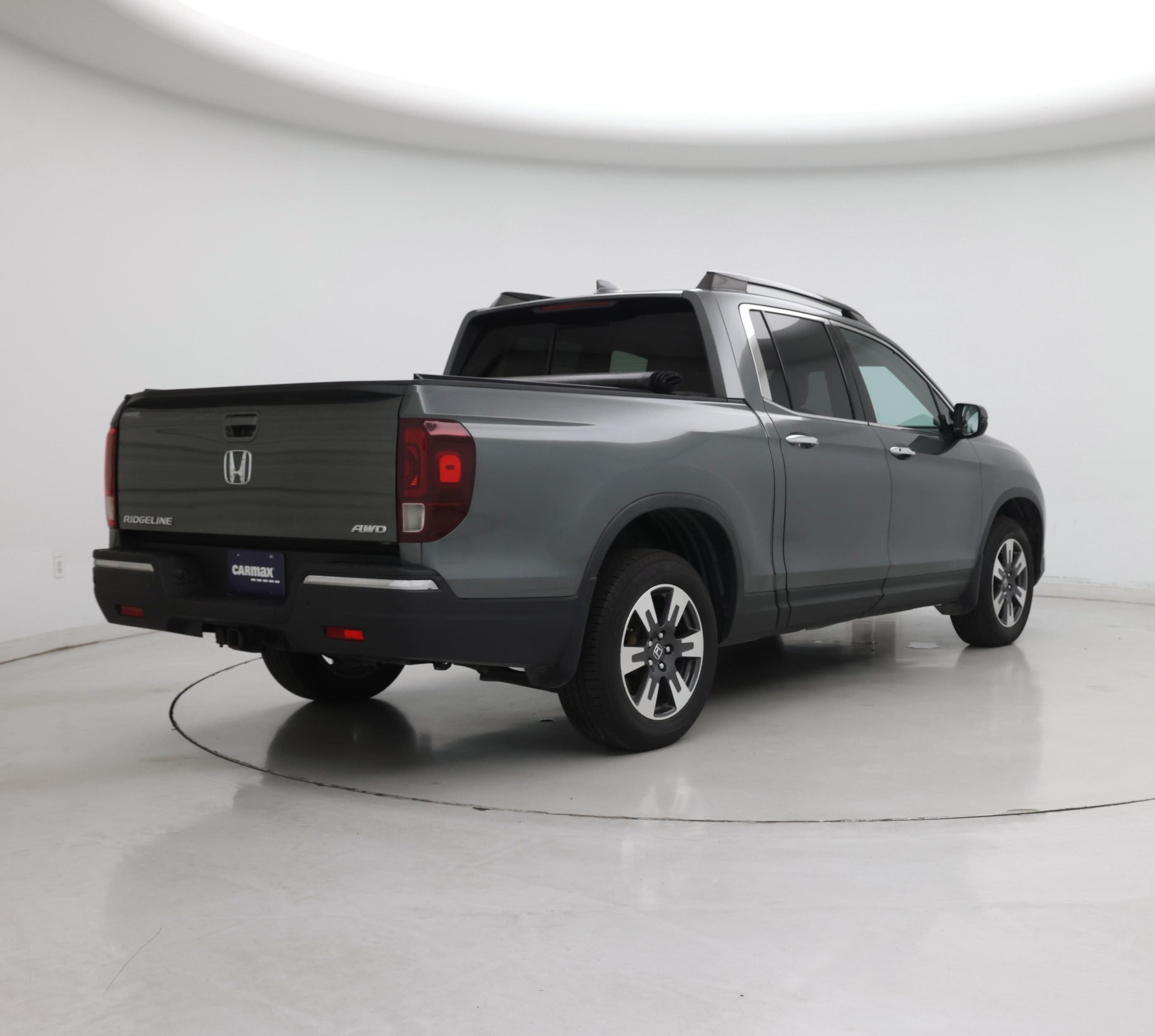 Thumbnail: 2017 Honda Ridgeline - 8