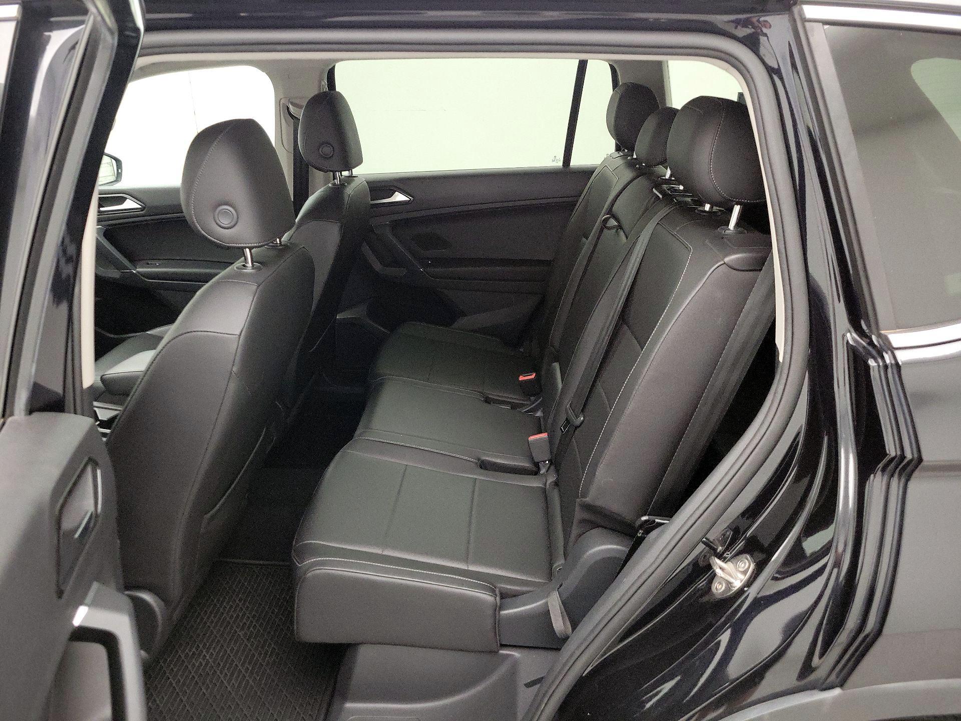 Thumbnail: 2018 Volkswagen Tiguan - 19