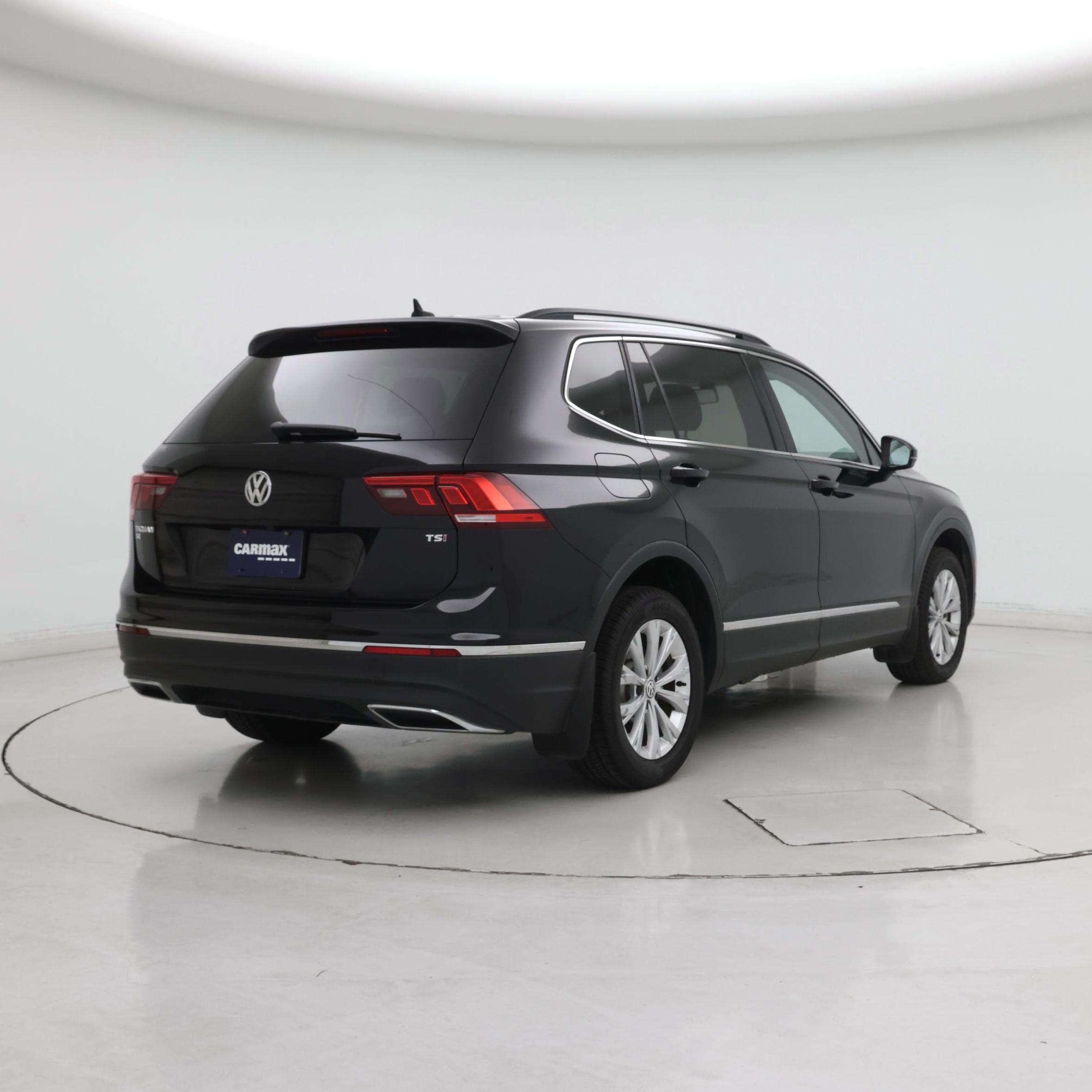 Thumbnail: 2018 Volkswagen Tiguan - 8