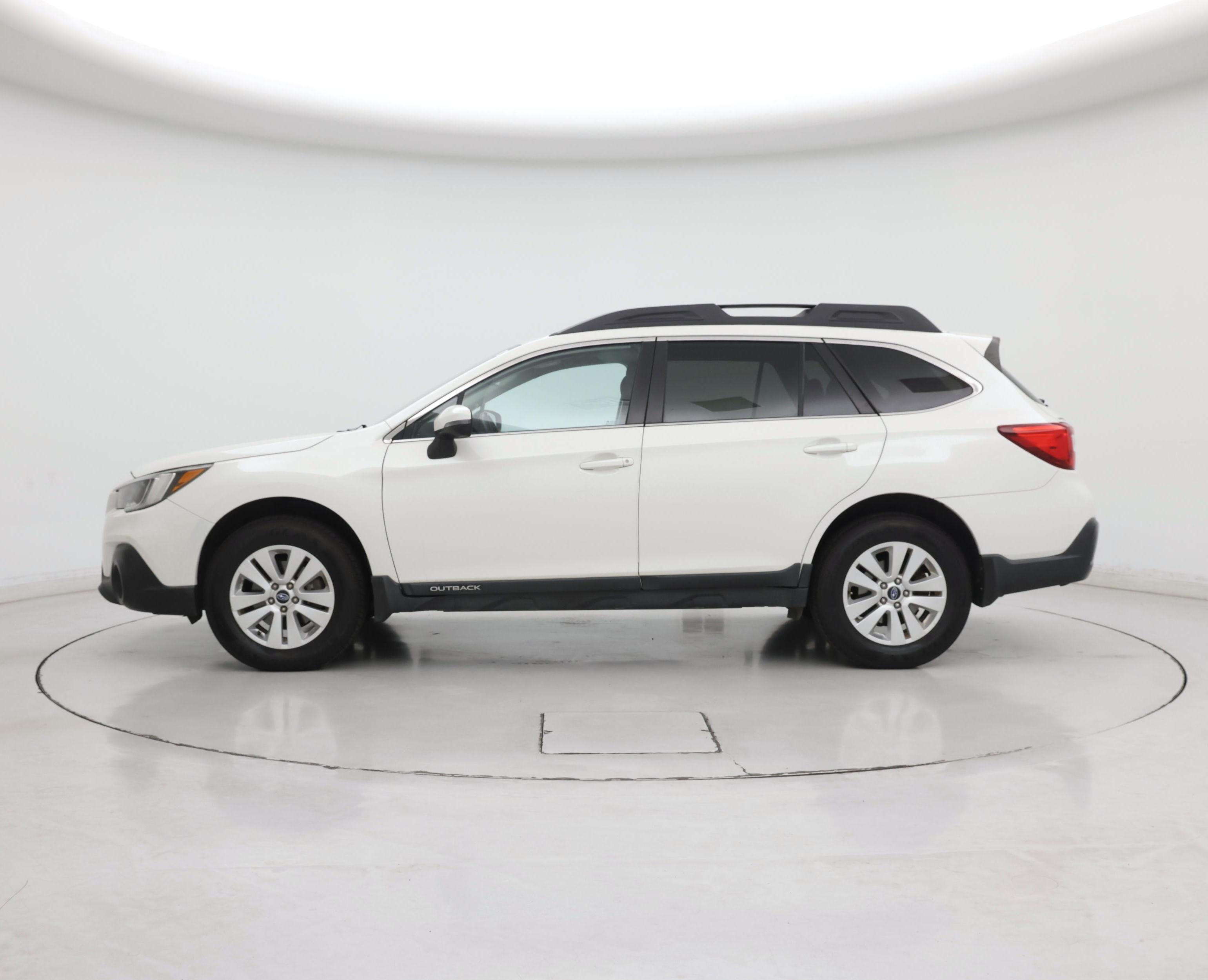 Thumbnail: 2018 Subaru Outback - 3