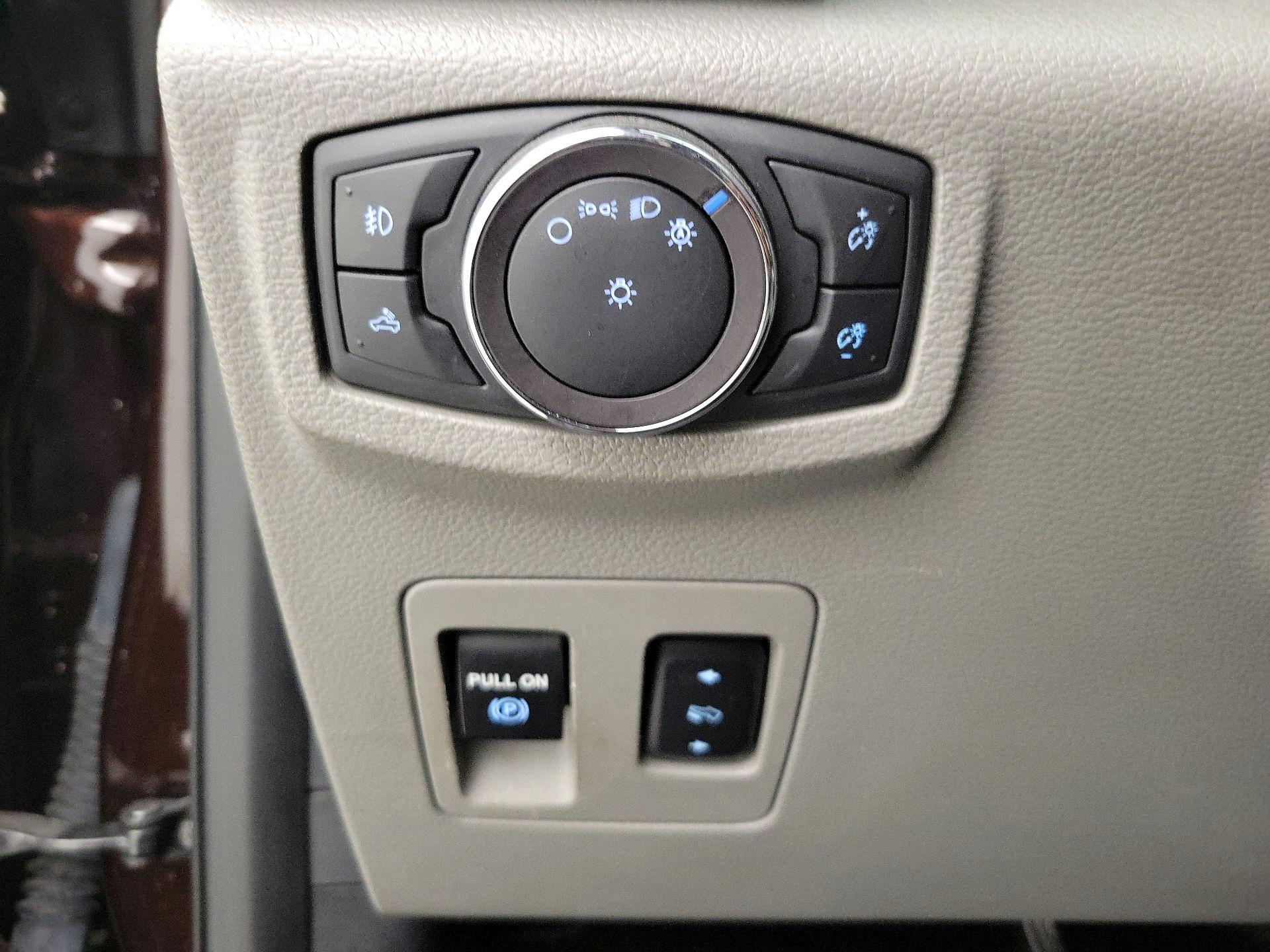 Thumbnail: 2019 Ford F-150 - 13