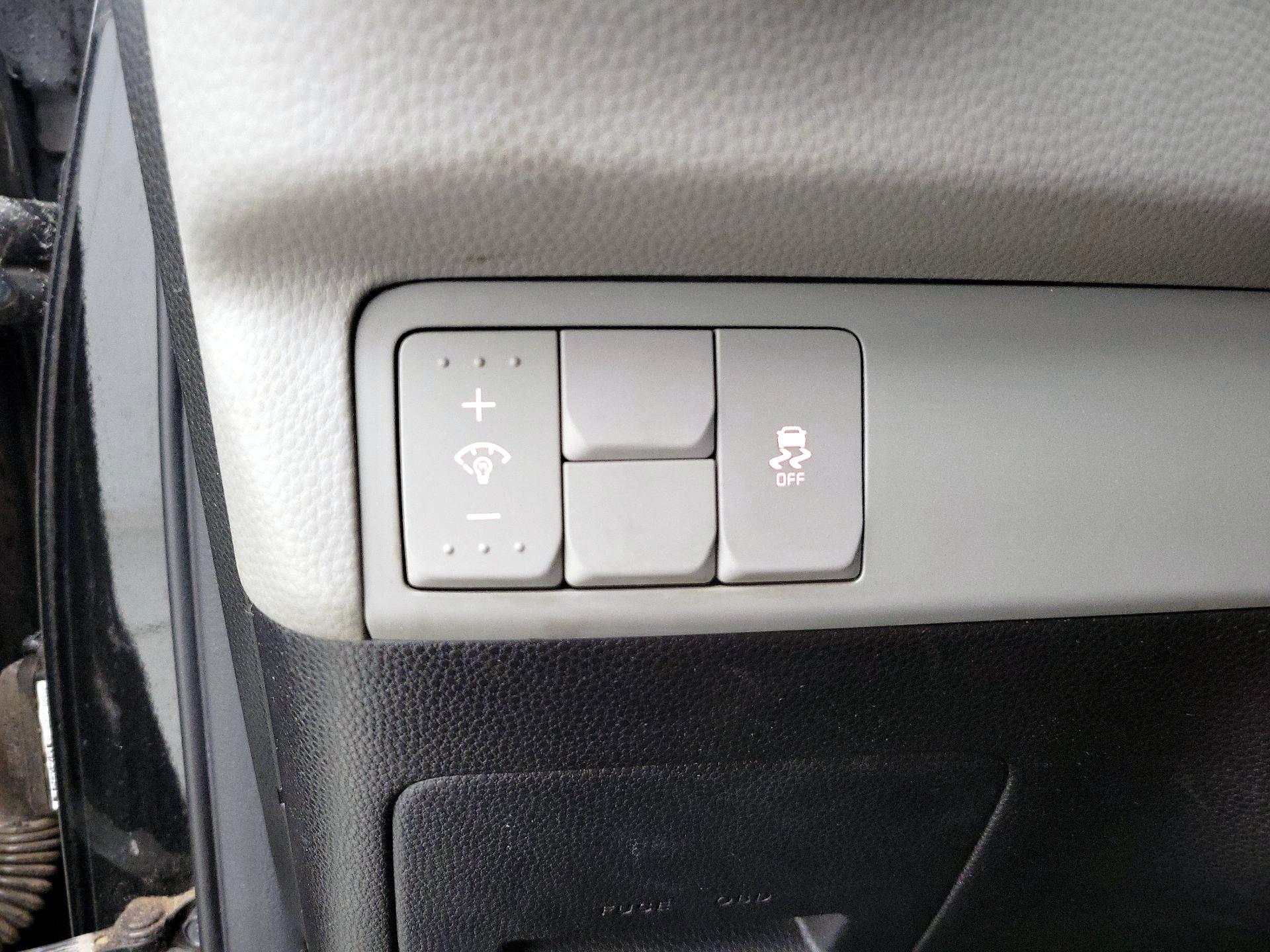 Thumbnail: 2016 Kia Soul - 13