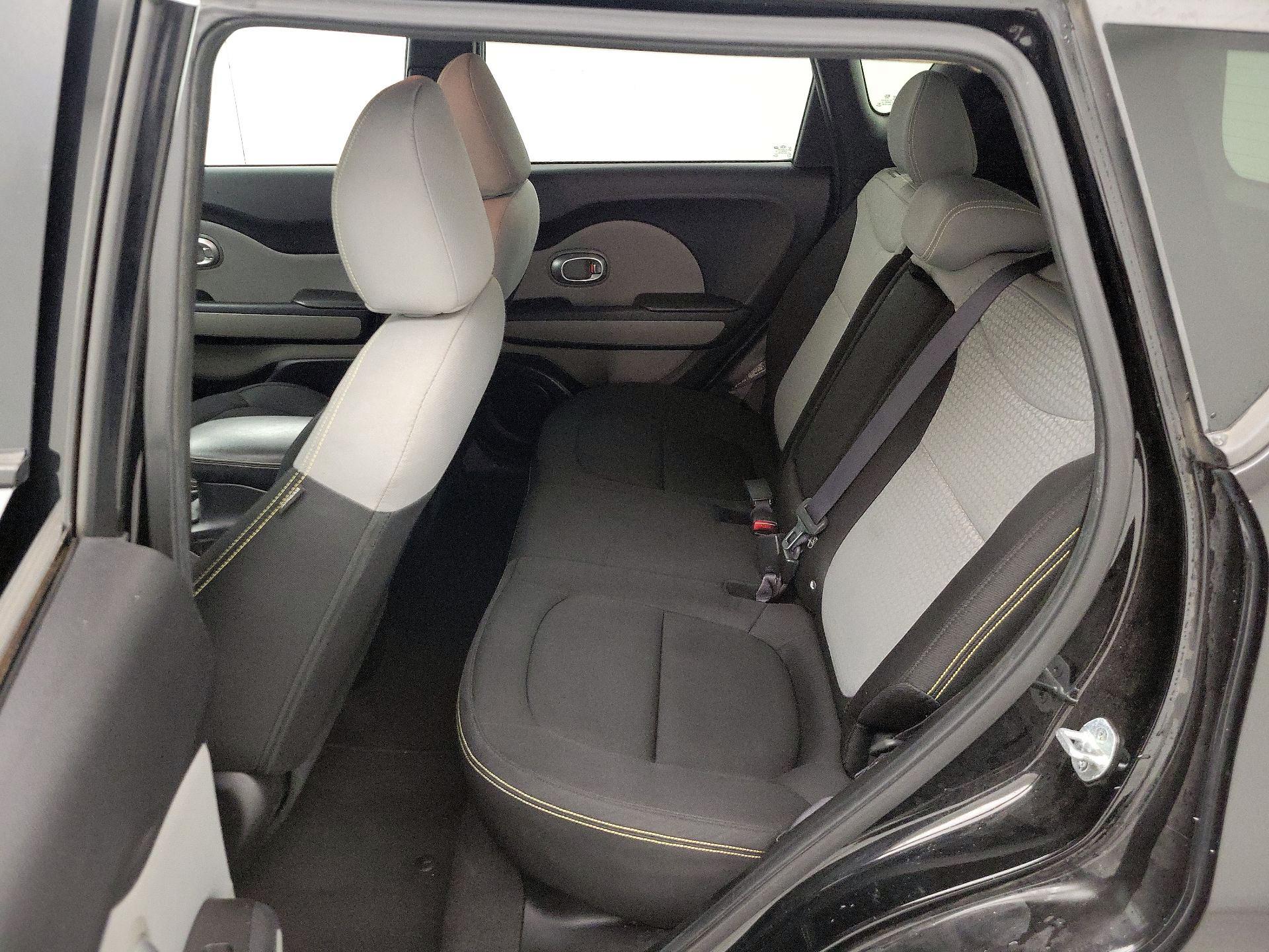 Thumbnail: 2016 Kia Soul - 19