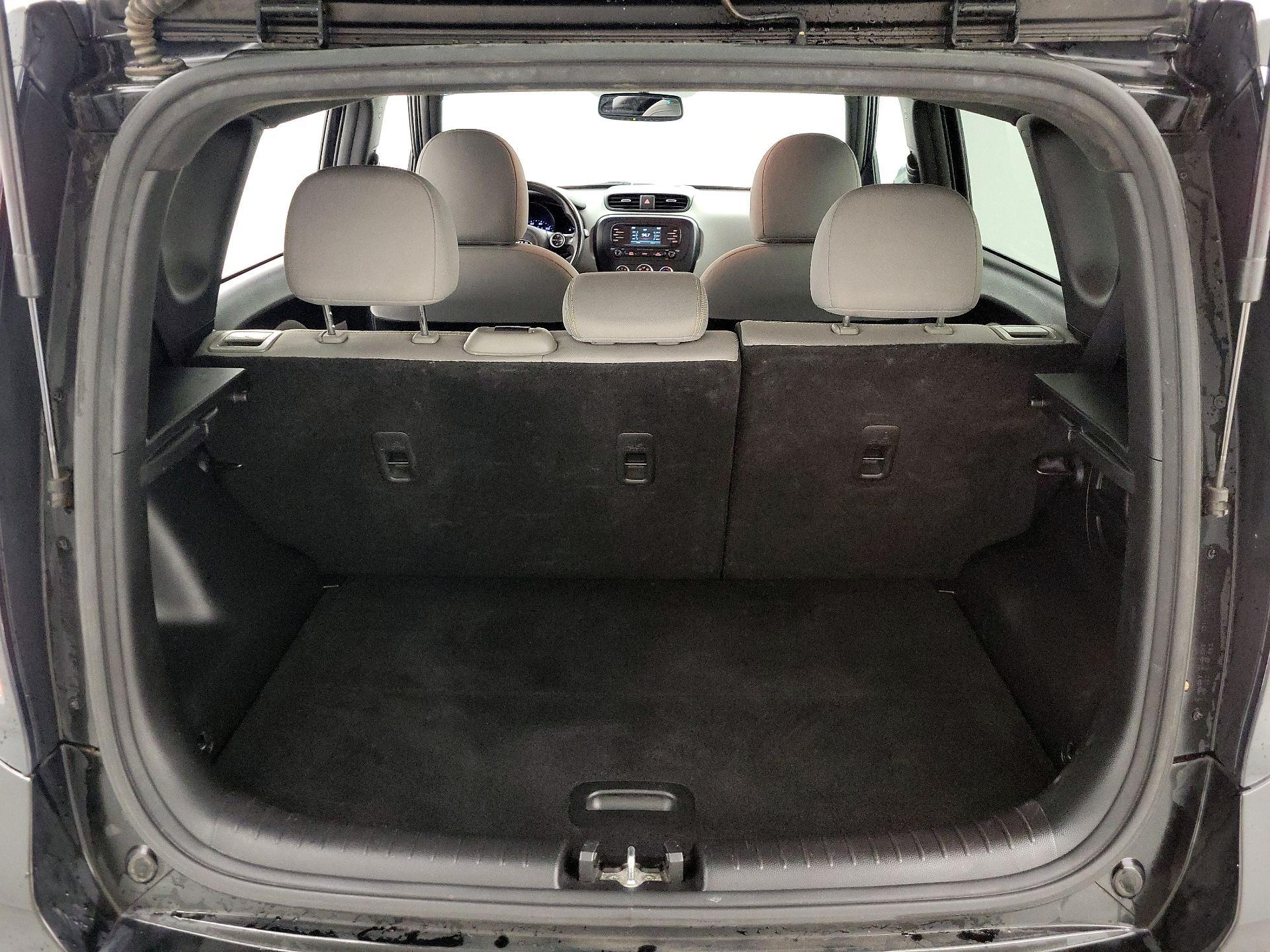 Thumbnail: 2016 Kia Soul - 20