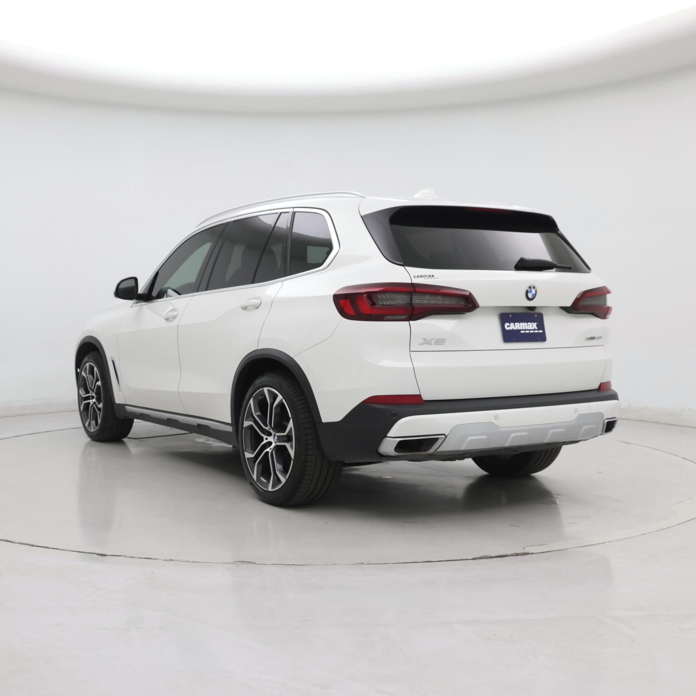Thumbnail: 2021 BMW X5 - 2