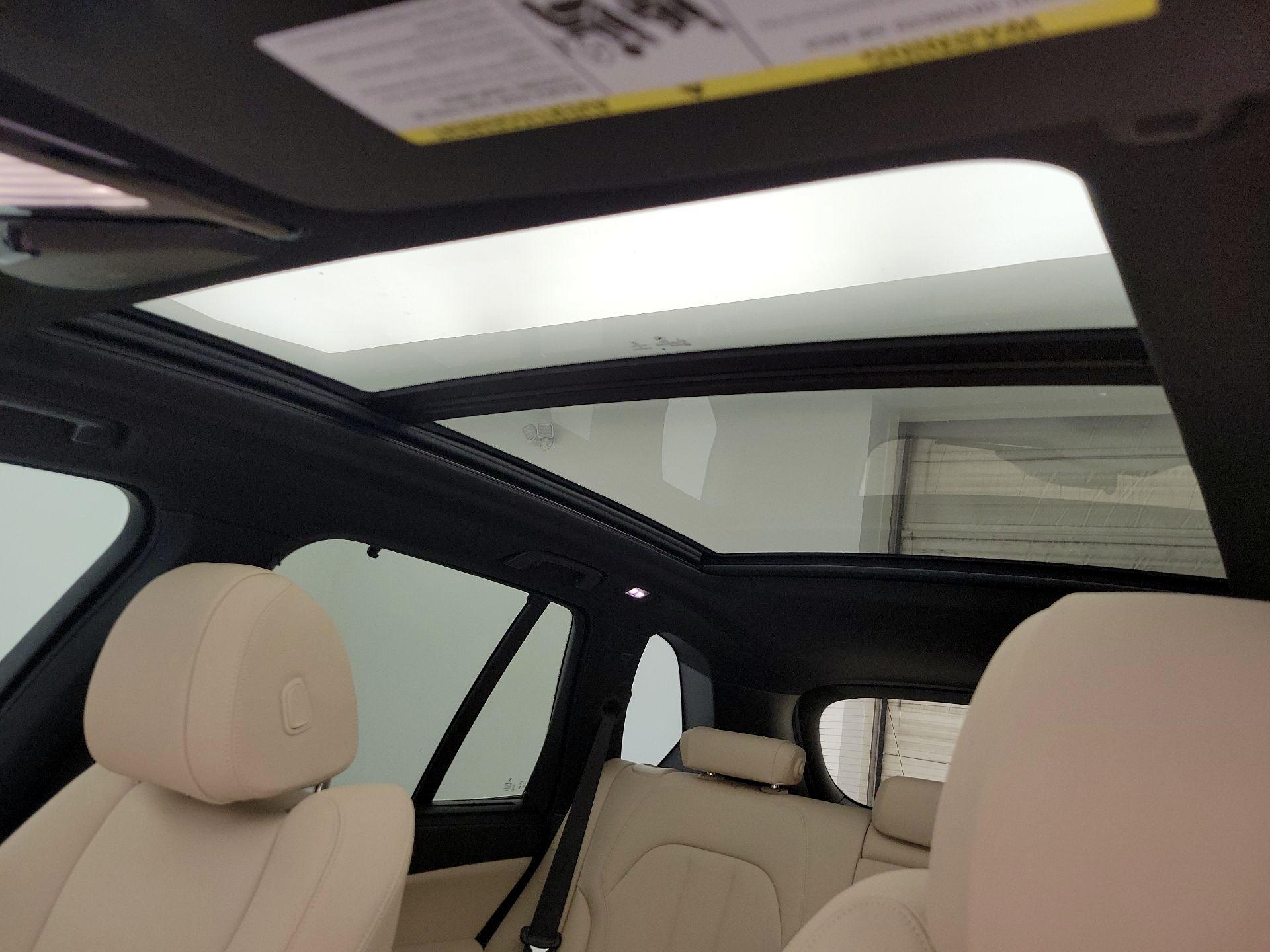 Thumbnail: 2021 BMW X5 - 20